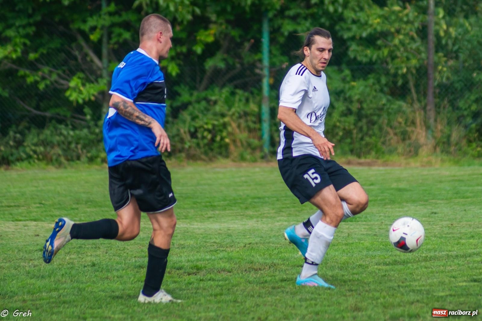 Zdjęcie w galerii na portalu naszraciborz.pl: Cieniawa-Tatara show przy Sudeckiej. Wicher na kolanach [FOTO] wiadomości z regionu