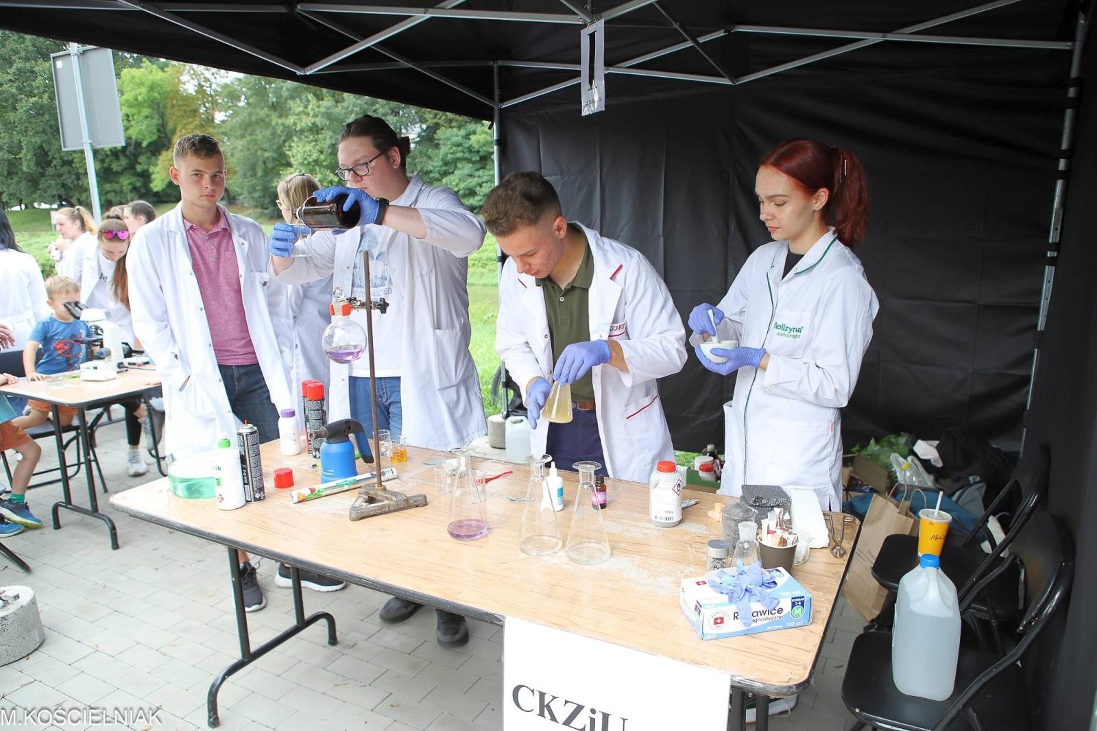 Zdjęcie w galerii na portalu naszraciborz.pl: Festiwal Odkrywców na raciborskich bulwarach wiadomości z regionu