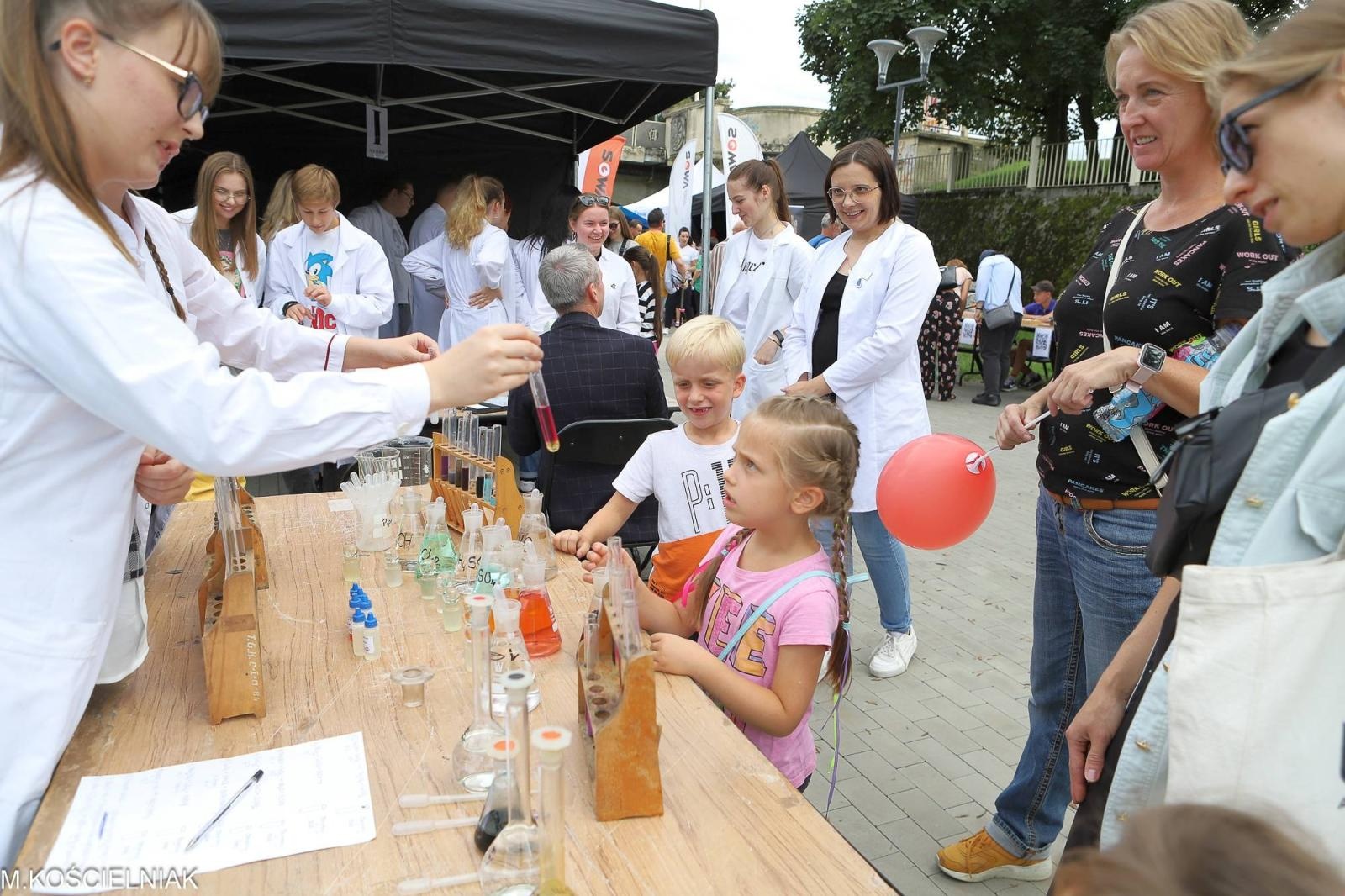 Zdjęcie w galerii na portalu naszraciborz.pl: Festiwal Odkrywców na raciborskich bulwarach wiadomości z regionu