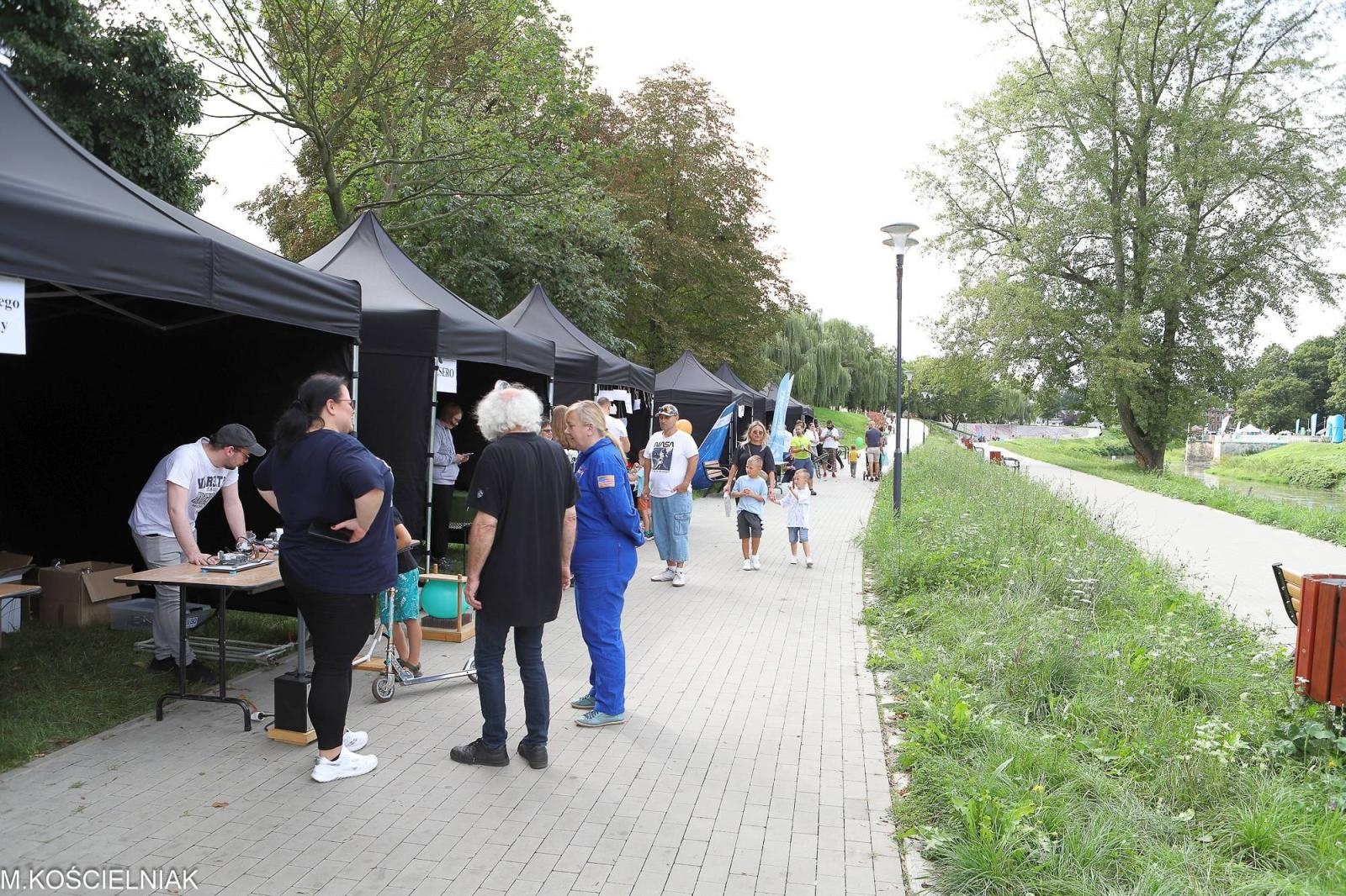 Zdjęcie w galerii na portalu naszraciborz.pl: Festiwal Odkrywców na raciborskich bulwarach wiadomości z regionu