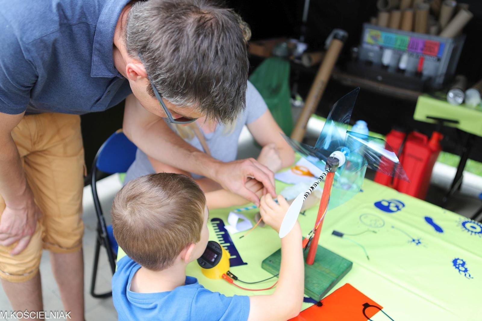 Zdjęcie w galerii na portalu naszraciborz.pl: Festiwal Odkrywców na raciborskich bulwarach wiadomości z regionu