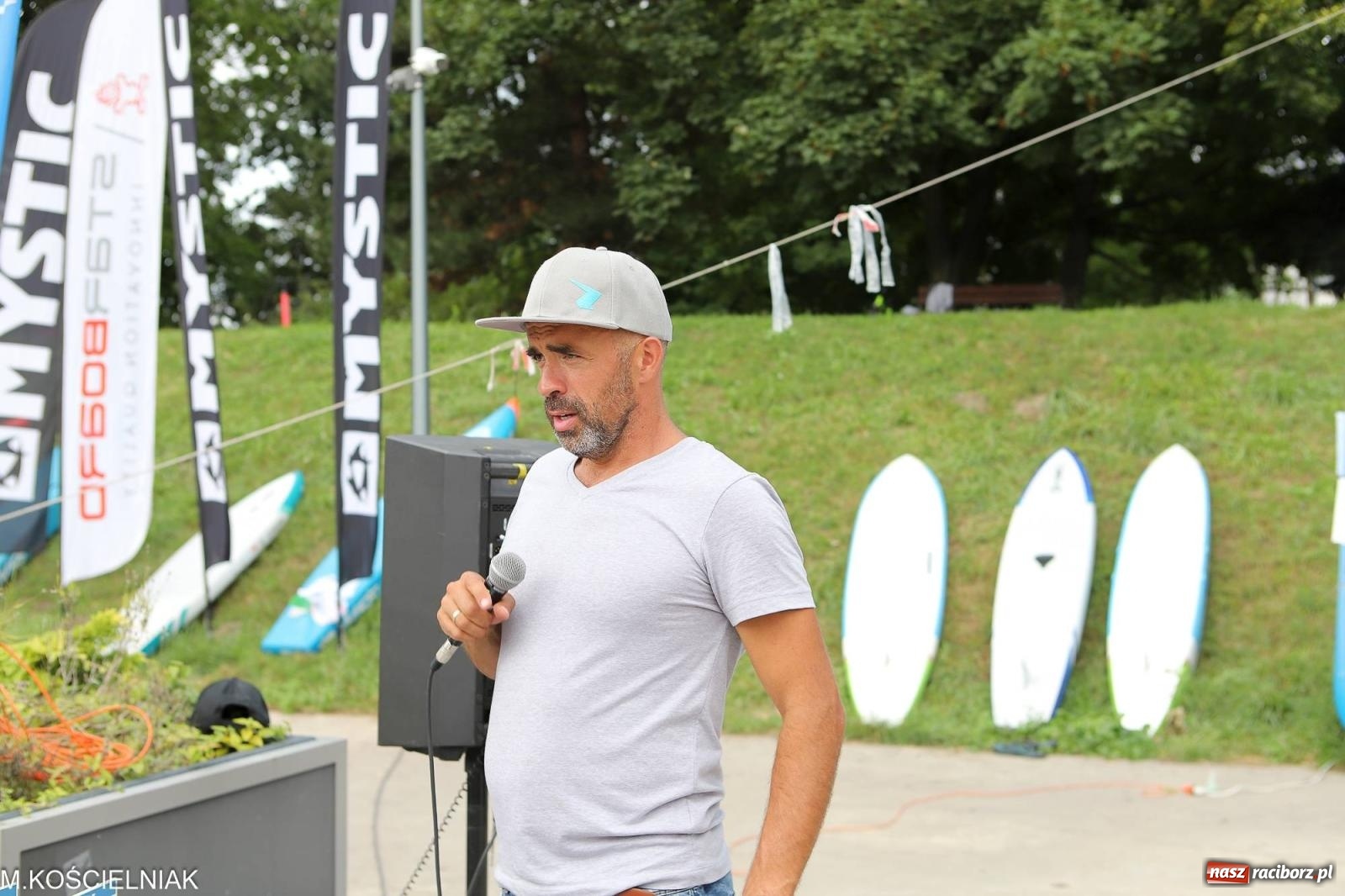 Zdjęcie w galerii na portalu naszraciborz.pl: Odra SUP CUP 2023. Wyścigi DRAGON RACE pod zamkiem wiadomości z regionu