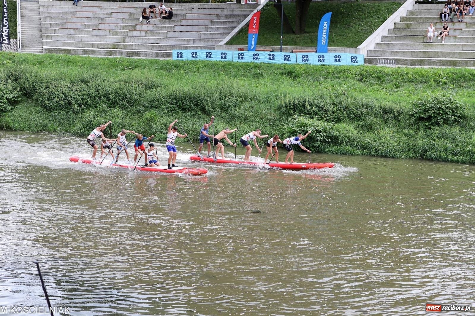 Zdjęcie w galerii na portalu naszraciborz.pl: Odra SUP CUP 2023. Wyścigi DRAGON RACE pod zamkiem wiadomości z regionu