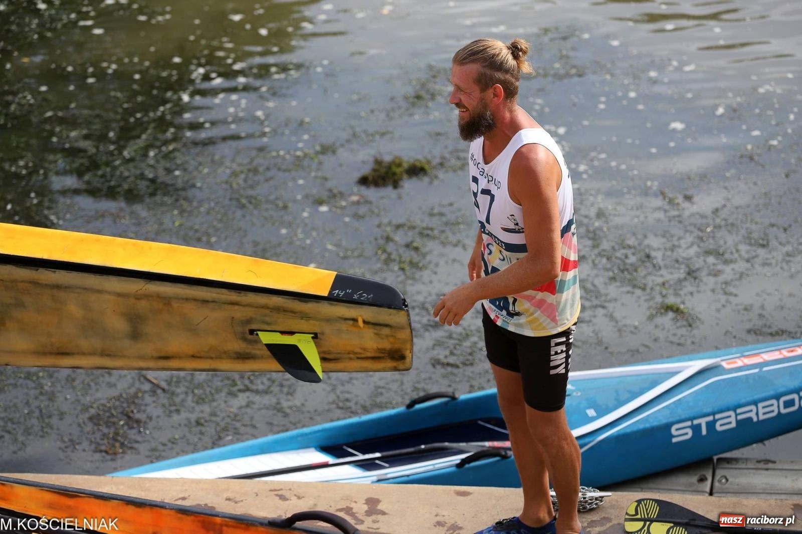 Zdjęcie w galerii na portalu naszraciborz.pl: Odra SUP CUP 2023. Wyścigi DRAGON RACE pod zamkiem wiadomości z regionu