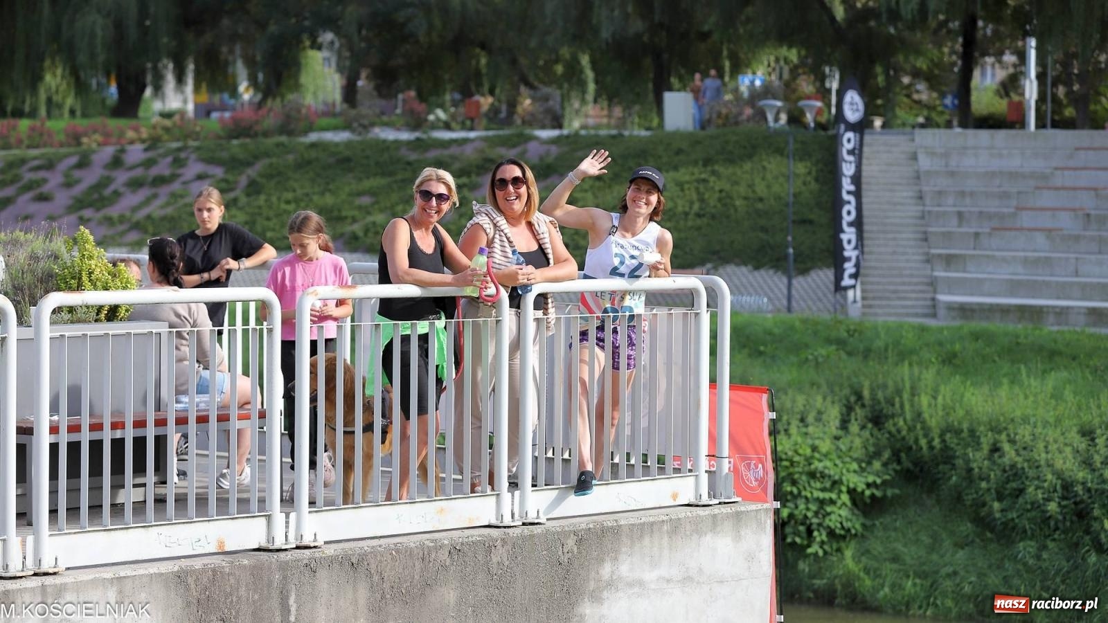 Zdjęcie w galerii na portalu naszraciborz.pl: Odra SUP CUP 2023. Wyścigi DRAGON RACE pod zamkiem wiadomości z regionu