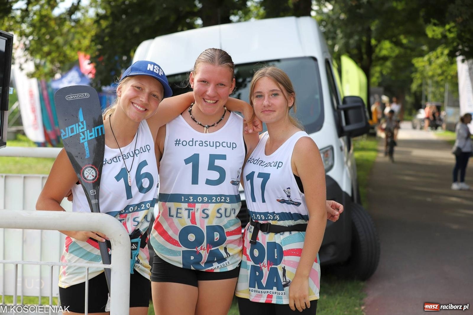 Zdjęcie w galerii na portalu naszraciborz.pl: Odra SUP CUP 2023. Wyścigi DRAGON RACE pod zamkiem wiadomości z regionu
