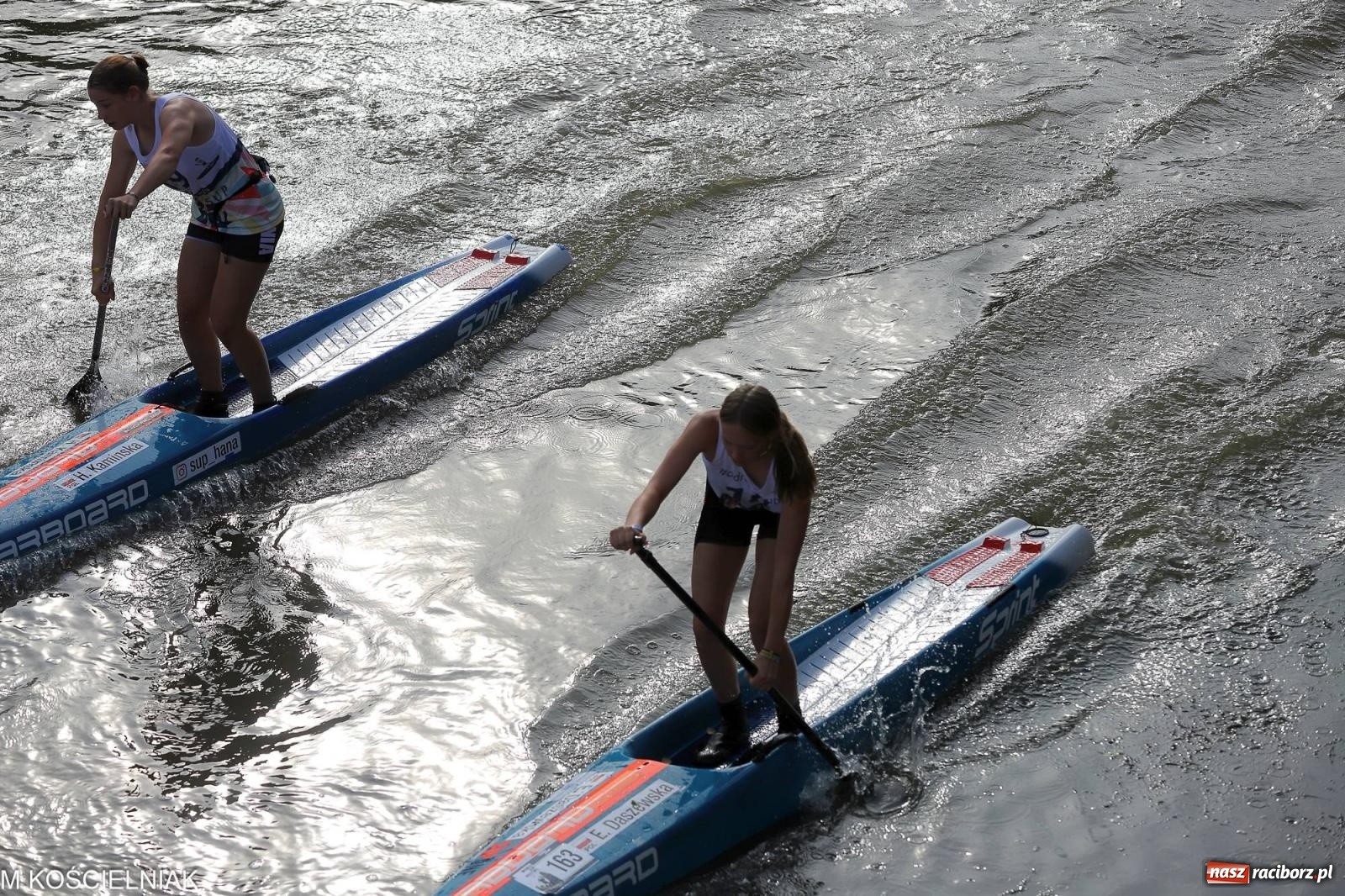 Zdjęcie w galerii na portalu naszraciborz.pl: Odra SUP CUP 2023. Wyścigi DRAGON RACE pod zamkiem wiadomości z regionu