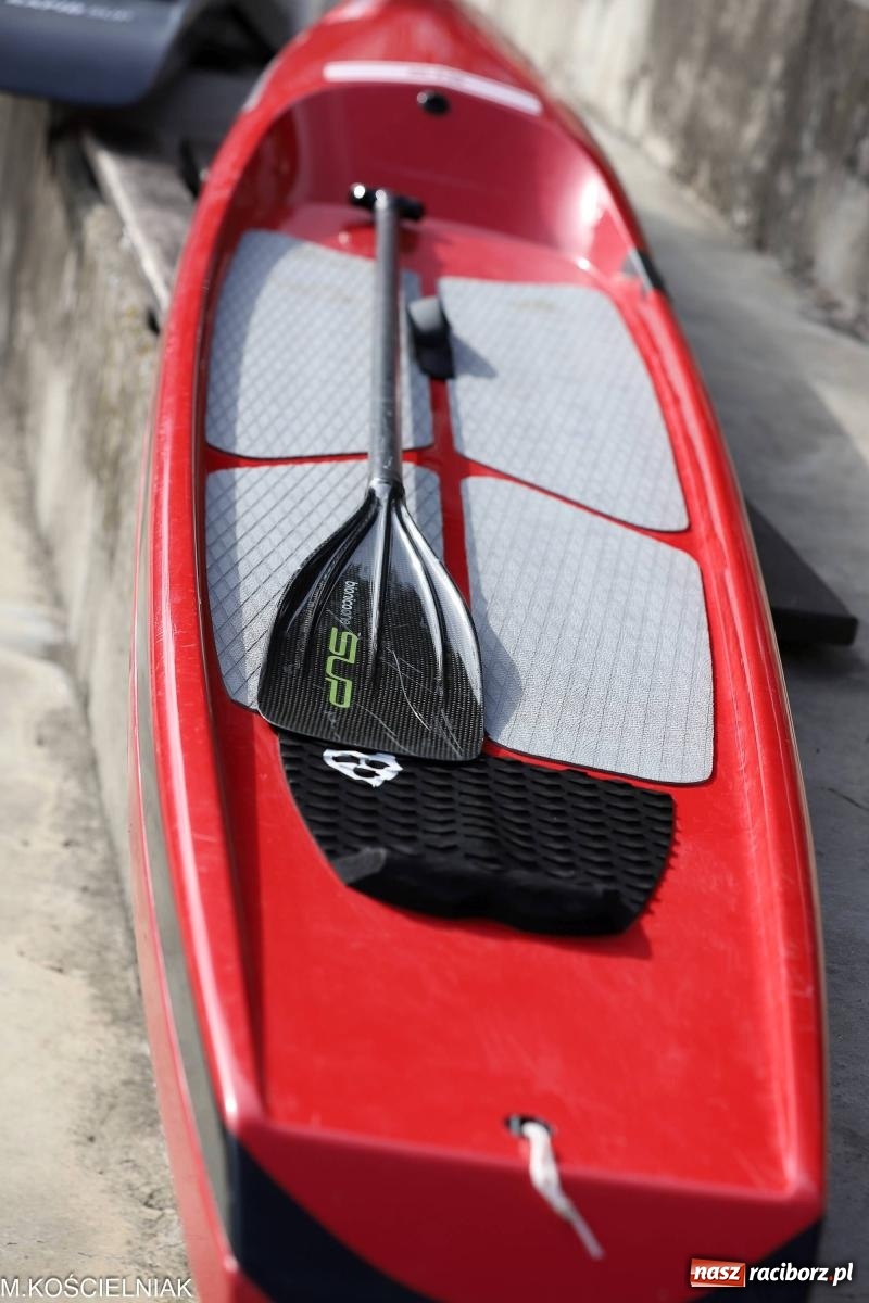 Zdjęcie w galerii na portalu naszraciborz.pl: Odra SUP CUP 2023. Wyścigi DRAGON RACE pod zamkiem wiadomości z regionu