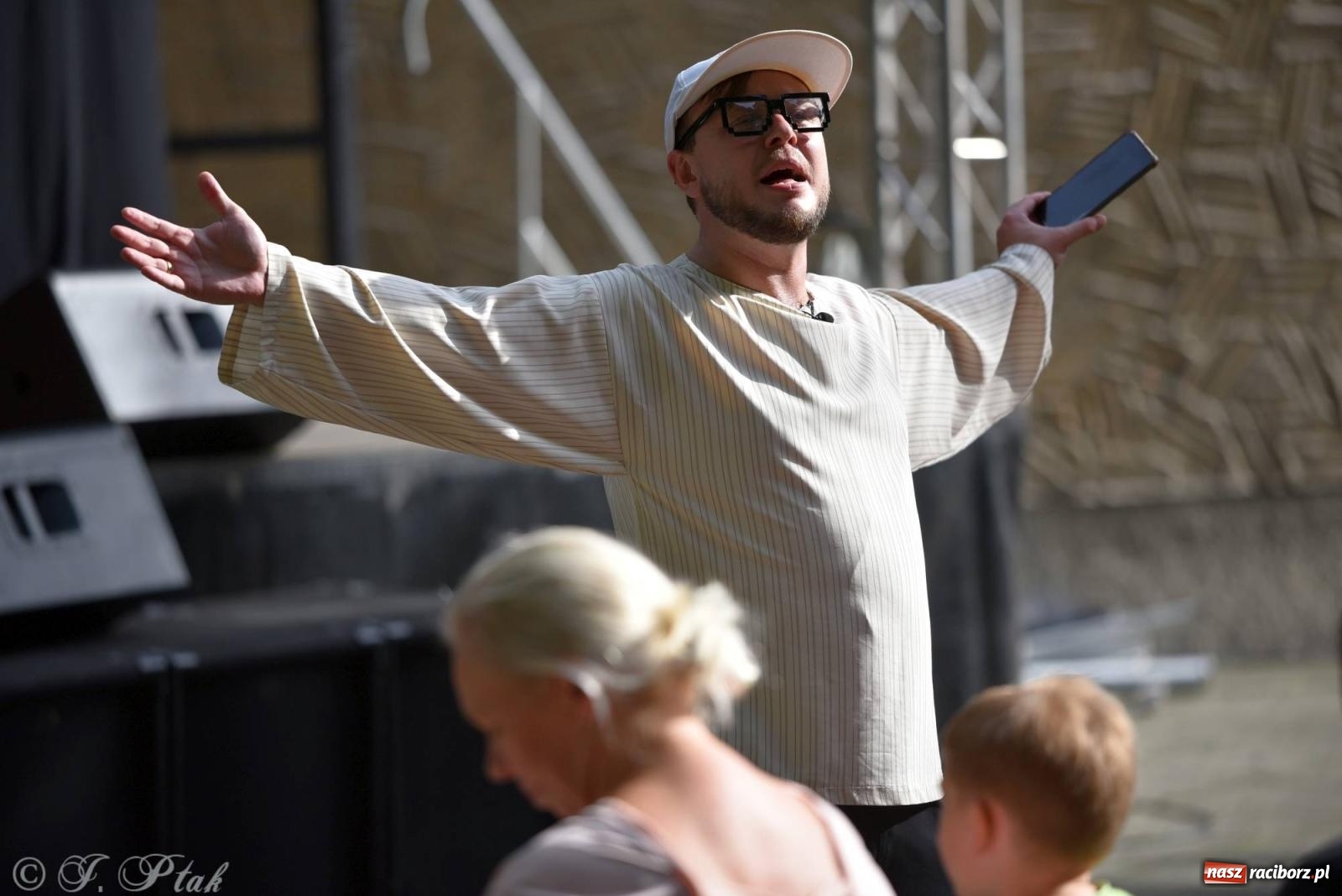Zdjęcie w galerii na portalu naszraciborz.pl: Trwa 32. edycja raciborskiego festiwalu Spotkałem Pana [FOTO i WIDEO] wiadomości z regionu