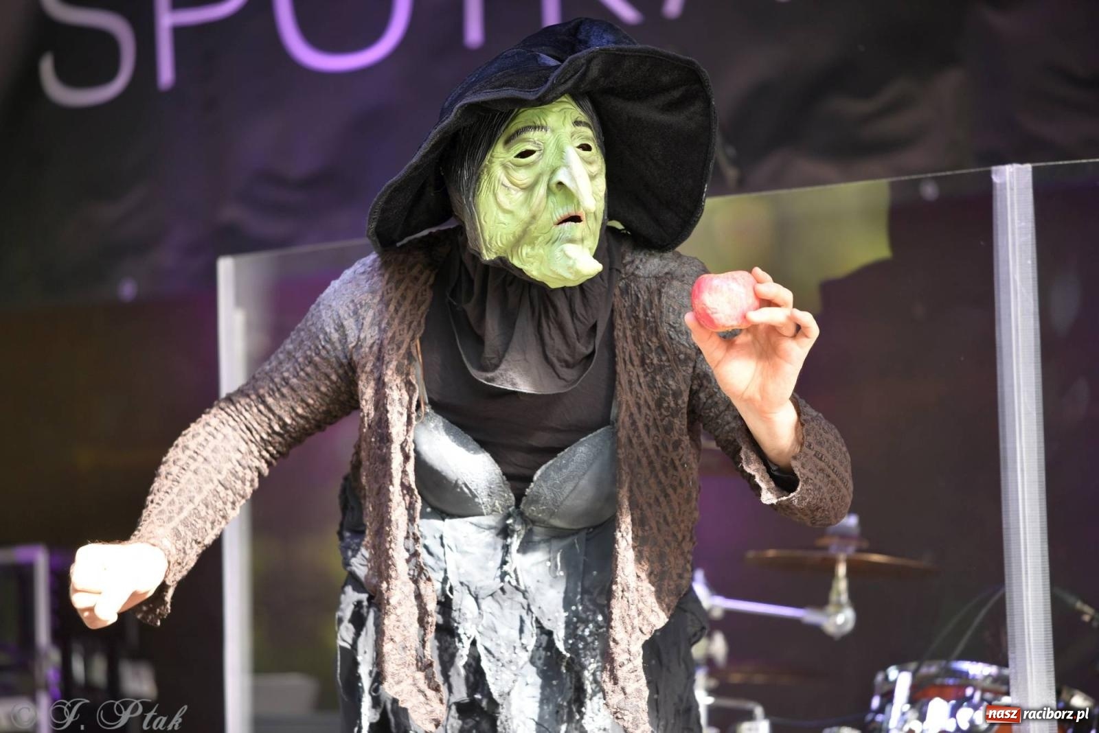 Zdjęcie w galerii na portalu naszraciborz.pl: Trwa 32. edycja raciborskiego festiwalu Spotkałem Pana [FOTO i WIDEO] wiadomości z regionu