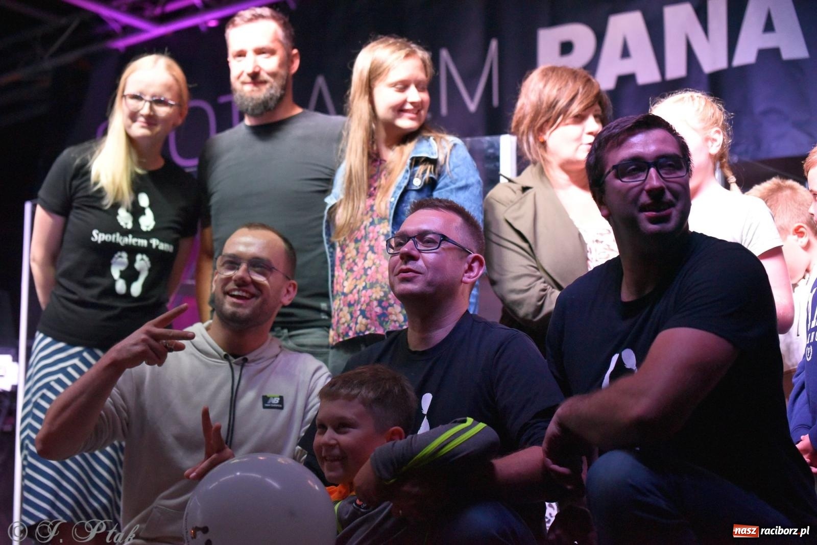 Zdjęcie w galerii na portalu naszraciborz.pl: Festiwal Spotkałem Pana. Wieczór Uwielbienia [FOTO i WIDEO] wiadomości z regionu