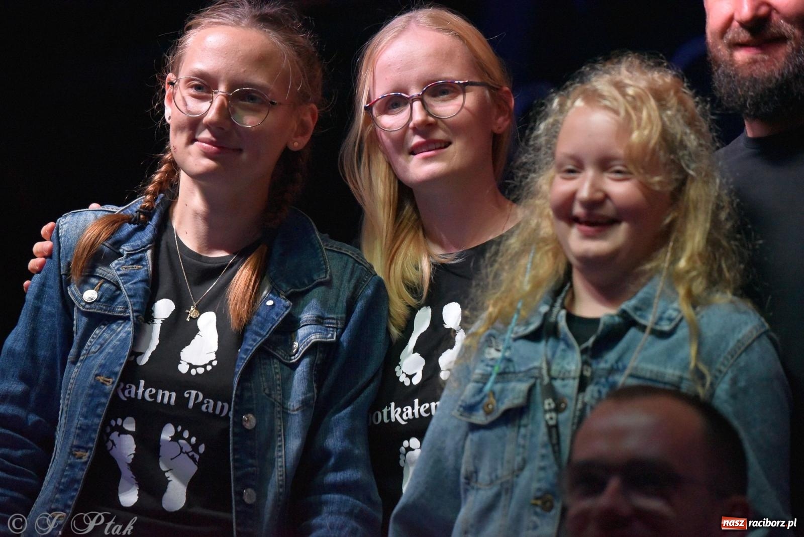 Zdjęcie w galerii na portalu naszraciborz.pl: Festiwal Spotkałem Pana. Wieczór Uwielbienia [FOTO i WIDEO] wiadomości z regionu