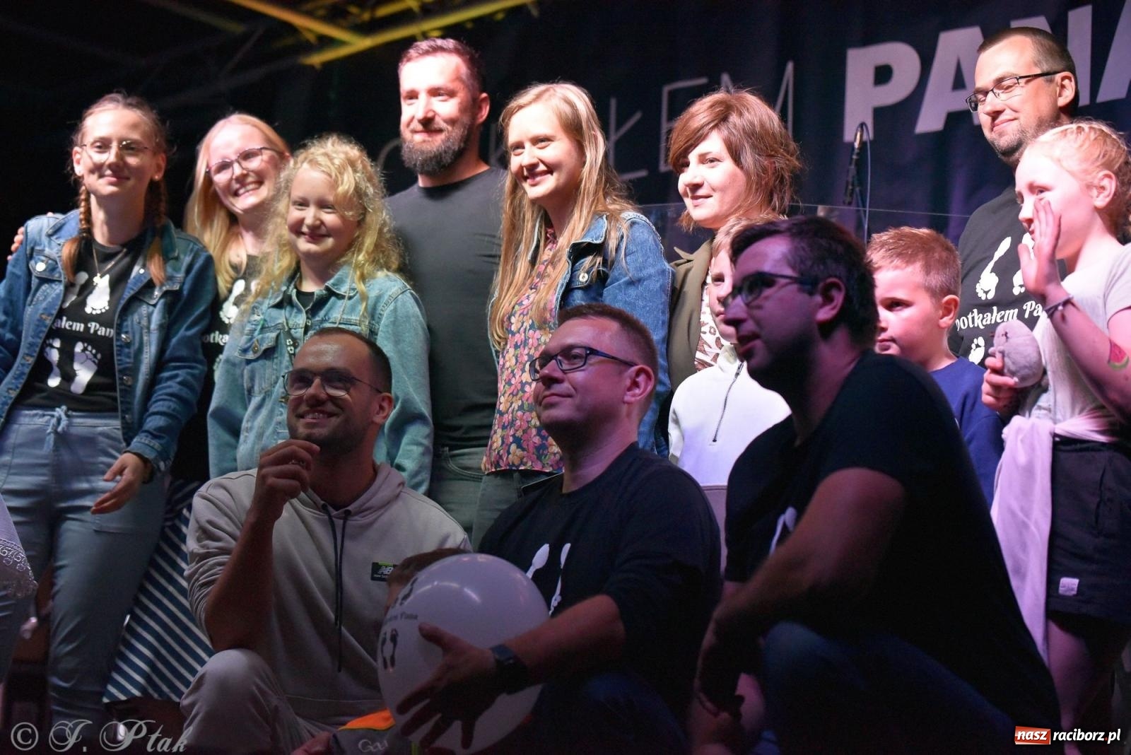 Zdjęcie w galerii na portalu naszraciborz.pl: Festiwal Spotkałem Pana. Wieczór Uwielbienia [FOTO i WIDEO] wiadomości z regionu