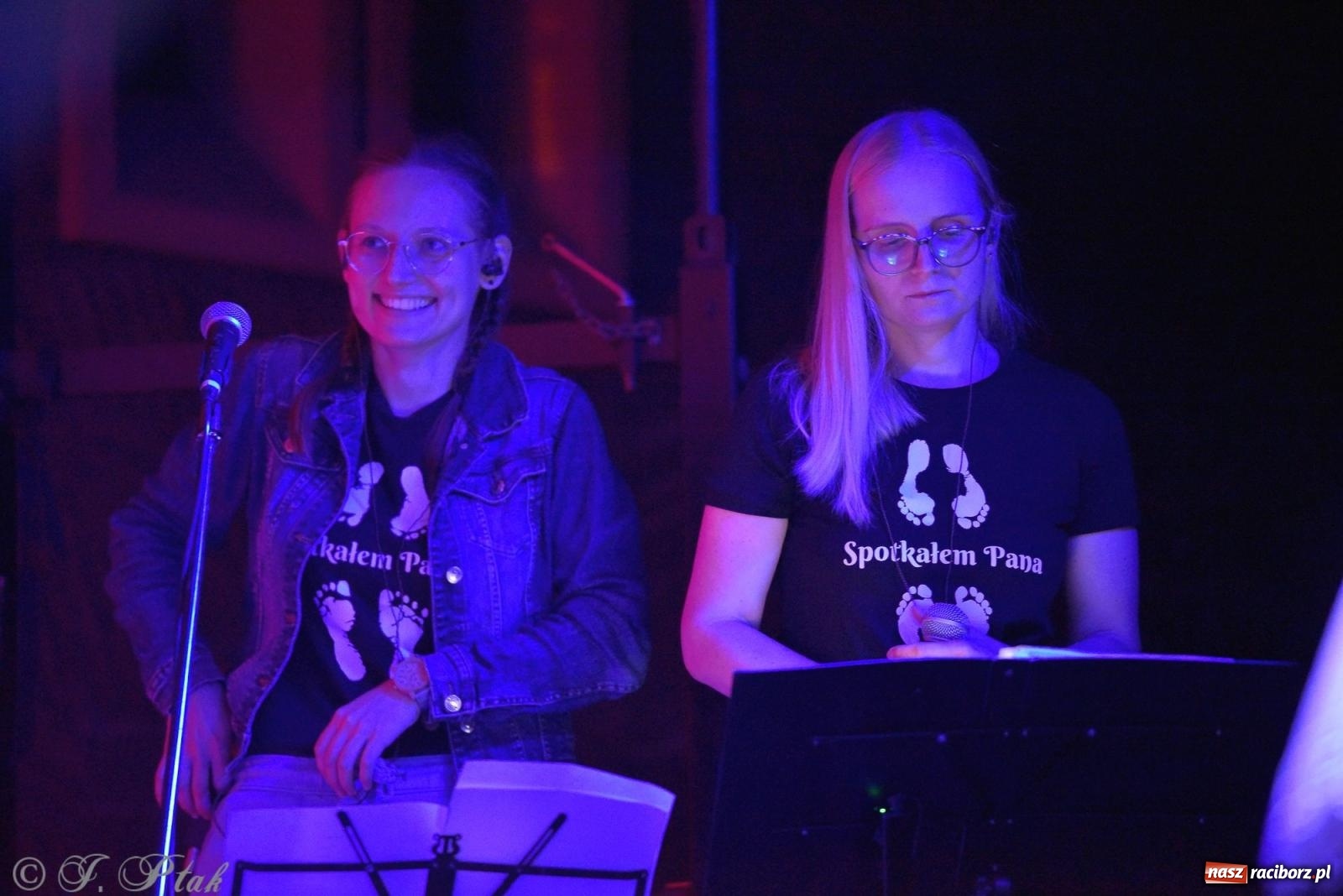 Zdjęcie w galerii na portalu naszraciborz.pl: Festiwal Spotkałem Pana. Wieczór Uwielbienia [FOTO i WIDEO] wiadomości z regionu