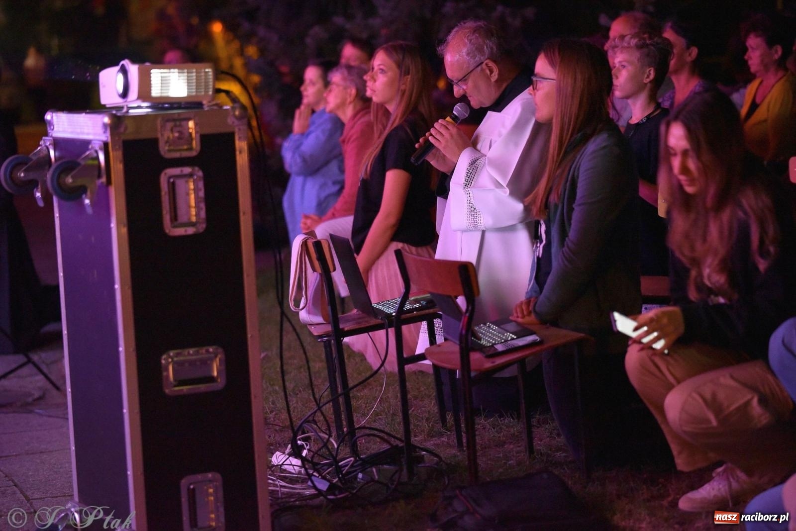 Zdjęcie w galerii na portalu naszraciborz.pl: Festiwal Spotkałem Pana. Wieczór Uwielbienia [FOTO i WIDEO] wiadomości z regionu
