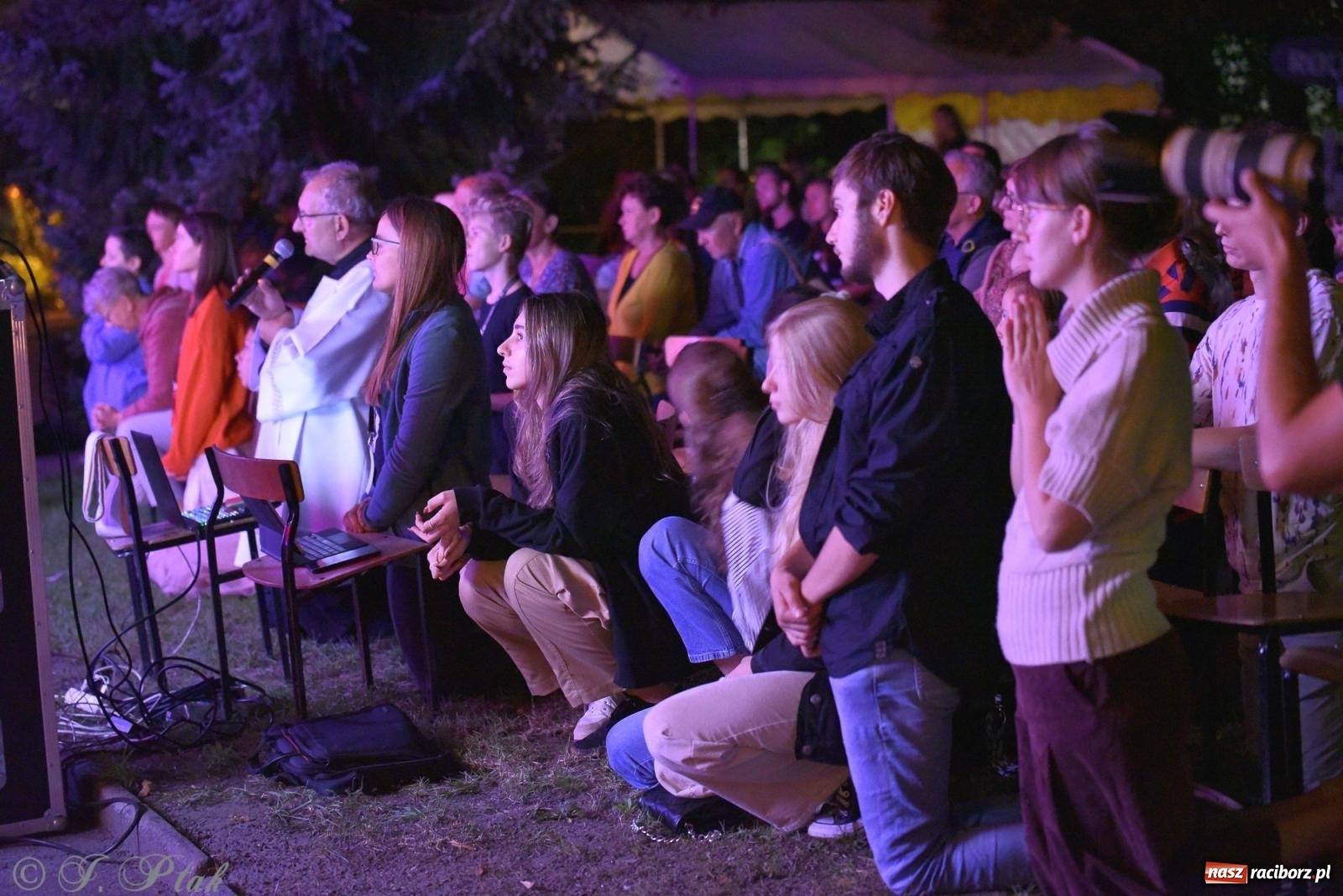 Zdjęcie w galerii na portalu naszraciborz.pl: Festiwal Spotkałem Pana. Wieczór Uwielbienia [FOTO i WIDEO] wiadomości z regionu