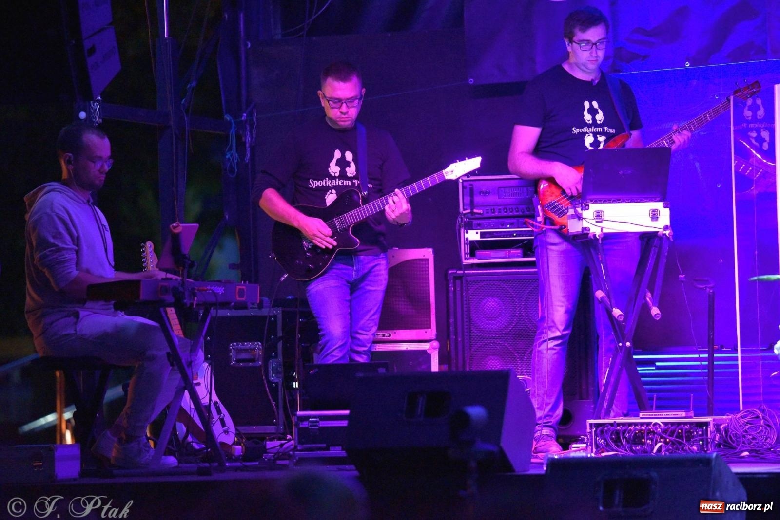 Zdjęcie w galerii na portalu naszraciborz.pl: Festiwal Spotkałem Pana. Wieczór Uwielbienia [FOTO i WIDEO] wiadomości z regionu