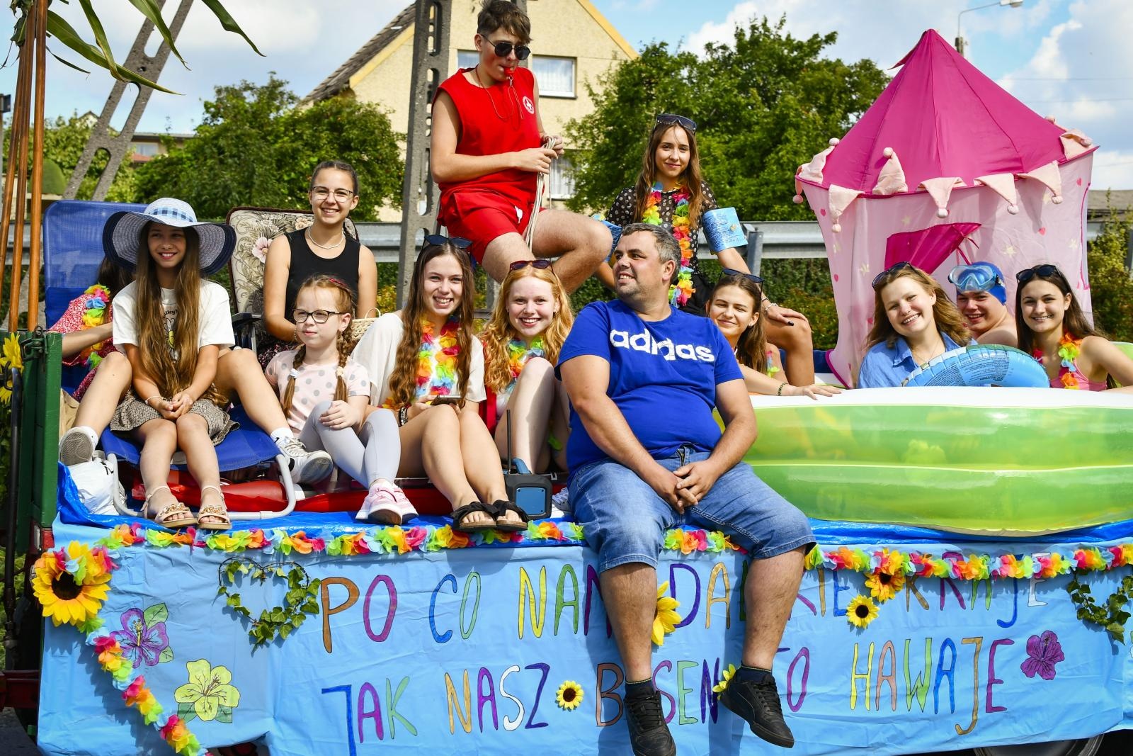 Zdjęcie w galerii na portalu naszraciborz.pl: Jedna parafia, dwa sołectwa. Dożynki w Owsiszczach [FOTO i WIDEO] wiadomości z regionu