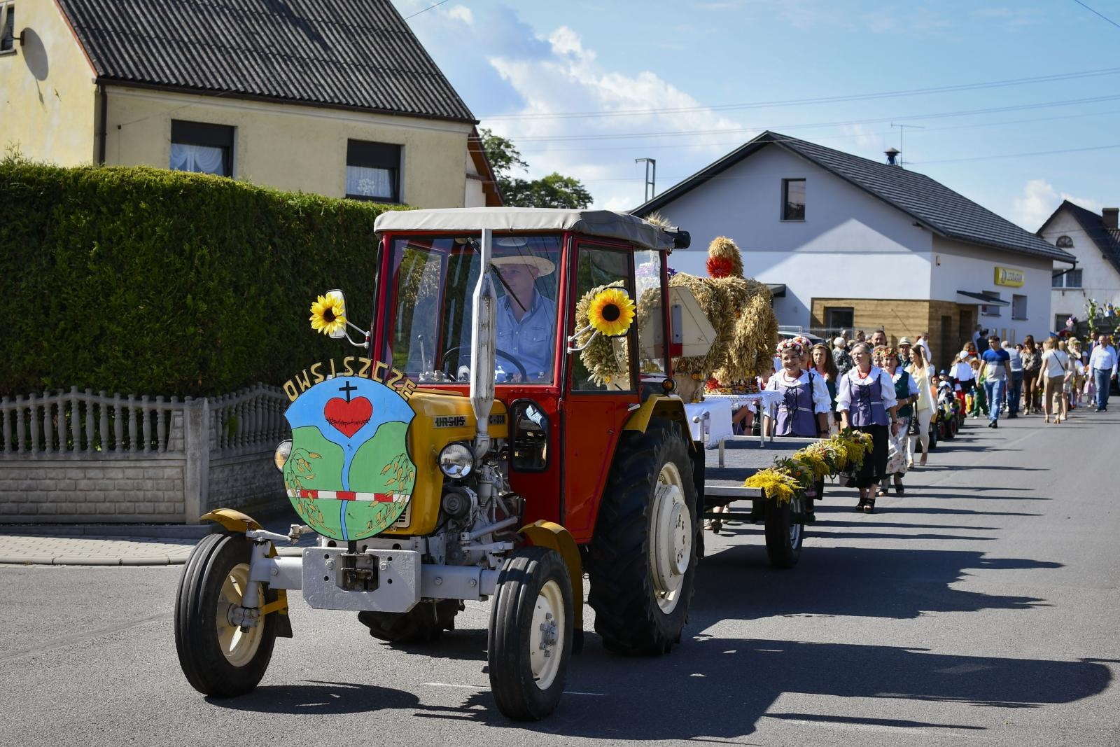 Zdjęcie w galerii na portalu naszraciborz.pl: Jedna parafia, dwa sołectwa. Dożynki w Owsiszczach [FOTO i WIDEO] wiadomości z regionu