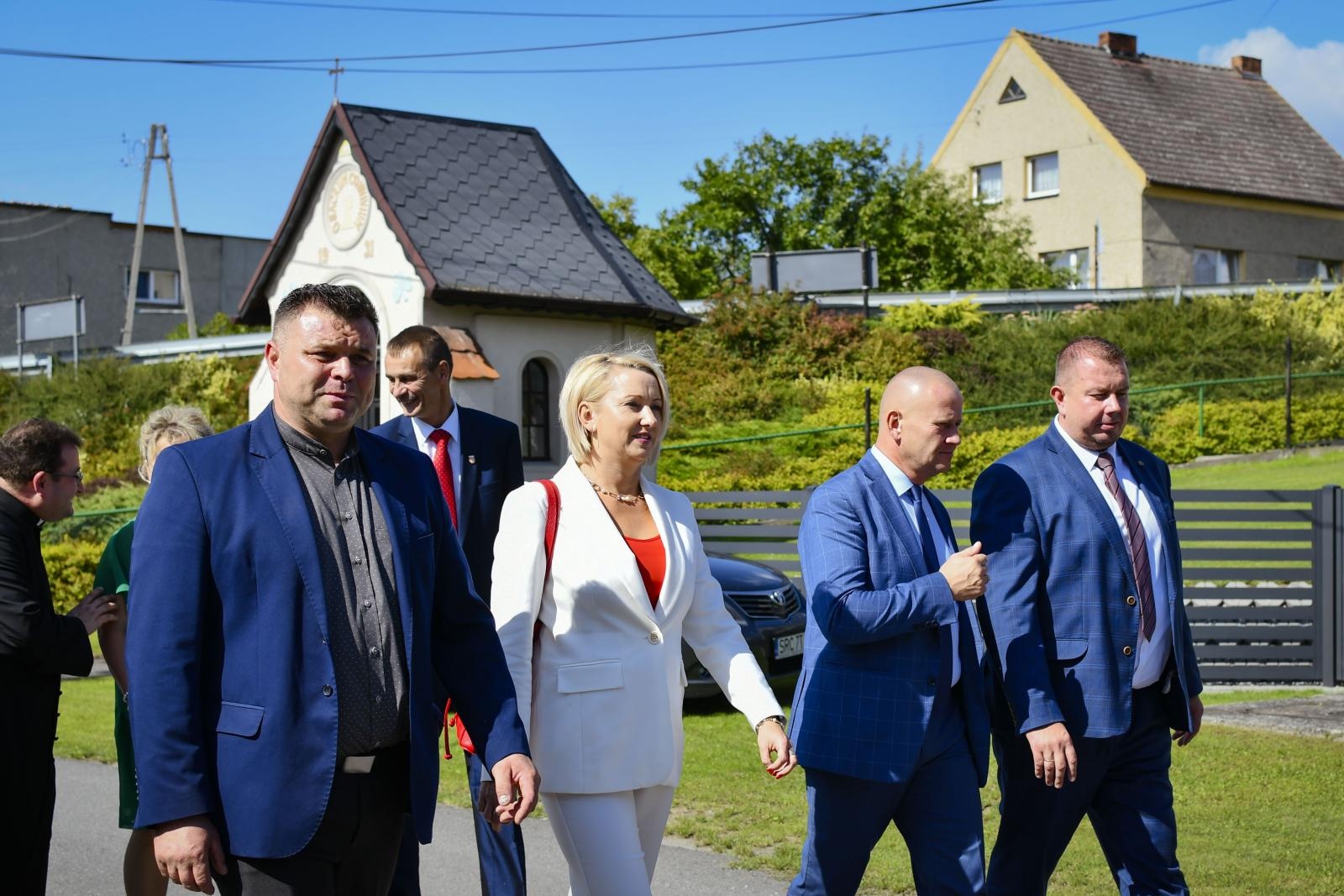 Zdjęcie w galerii na portalu naszraciborz.pl: Jedna parafia, dwa sołectwa. Dożynki w Owsiszczach [FOTO i WIDEO] wiadomości z regionu