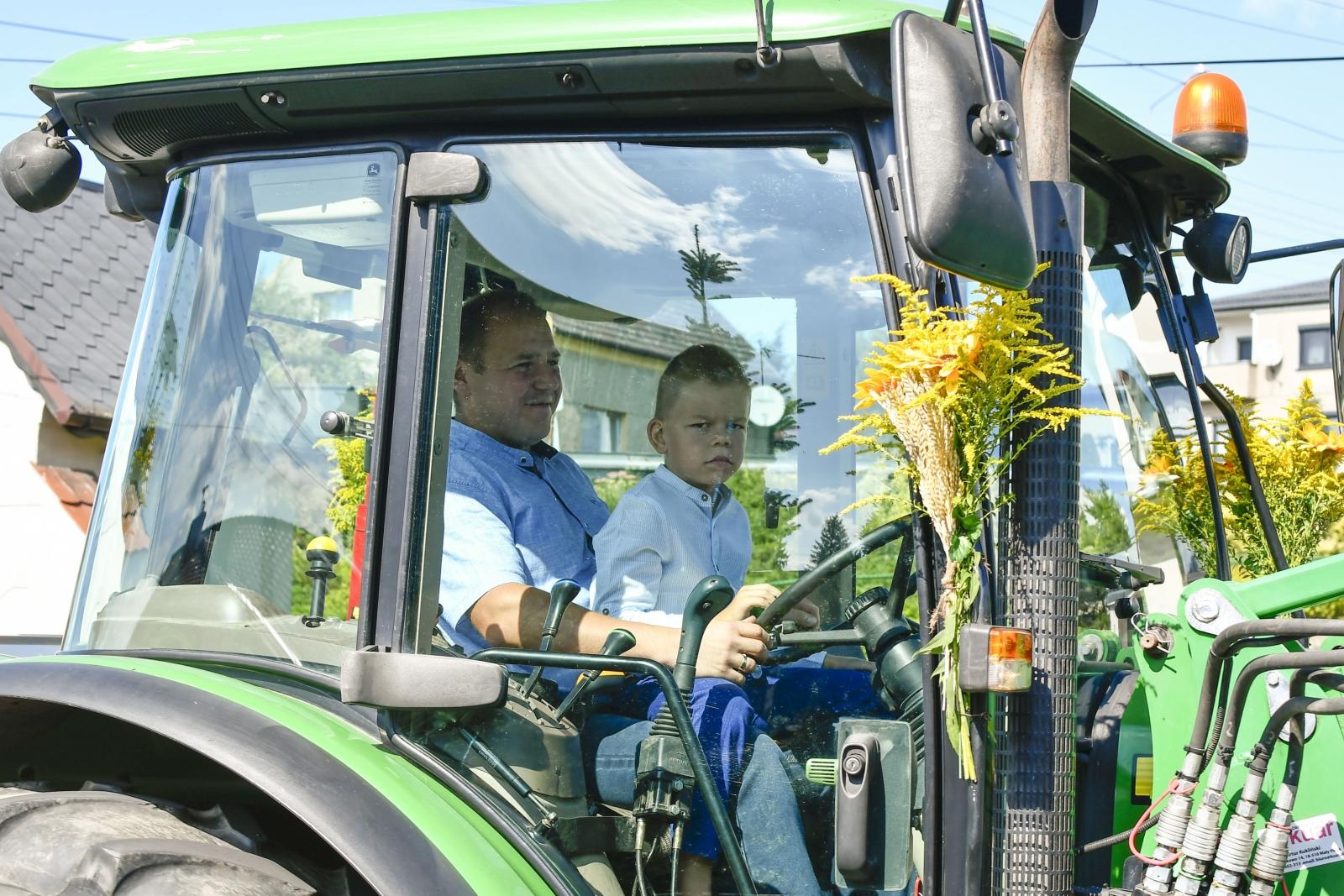 Zdjęcie w galerii na portalu naszraciborz.pl: Jedna parafia, dwa sołectwa. Dożynki w Owsiszczach [FOTO i WIDEO] wiadomości z regionu