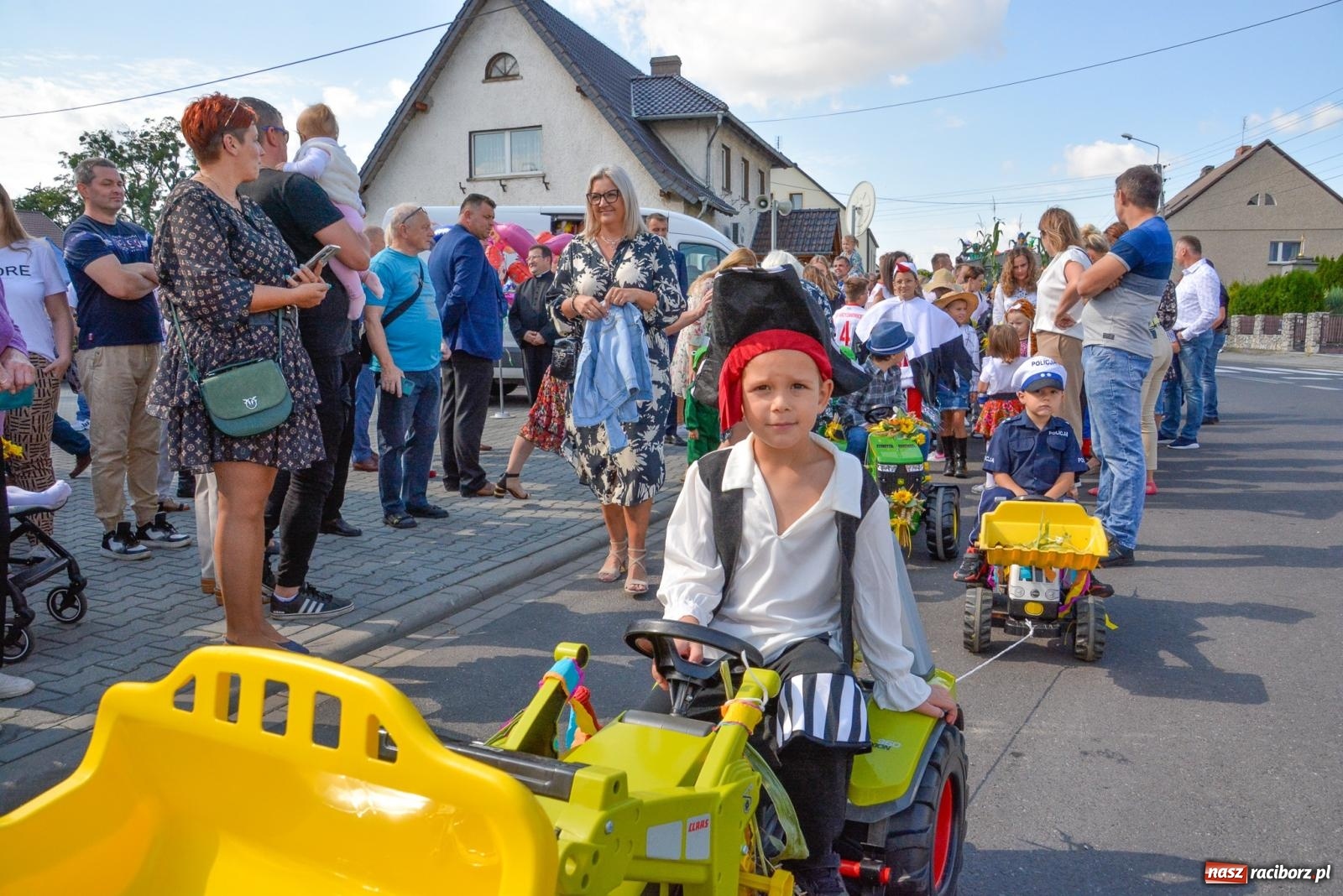 Zdjęcie w galerii na portalu naszraciborz.pl: Jedna parafia, dwa sołectwa. Dożynki w Owsiszczach [FOTO i WIDEO] wiadomości z regionu