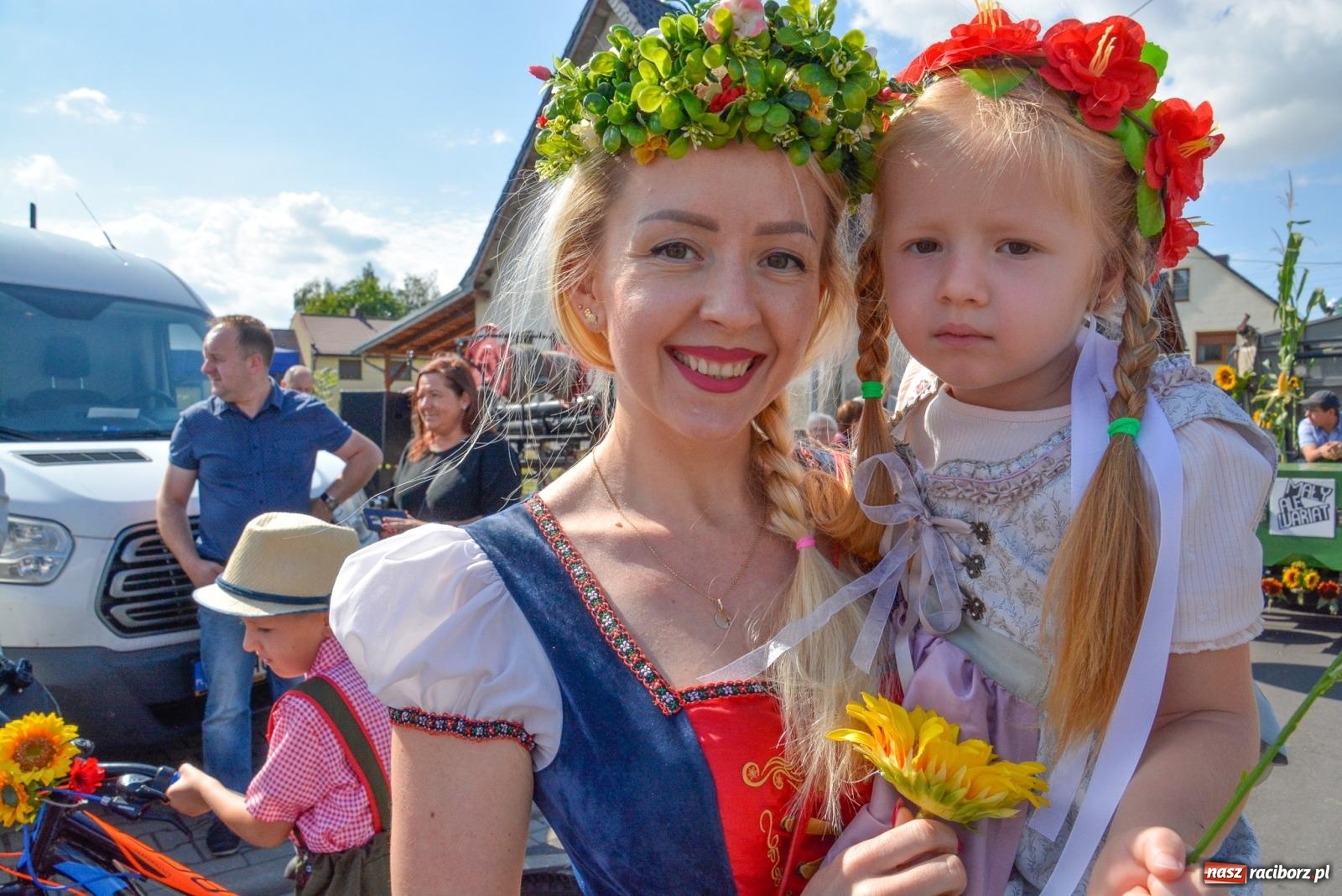 Zdjęcie w galerii na portalu naszraciborz.pl: Jedna parafia, dwa sołectwa. Dożynki w Owsiszczach [FOTO i WIDEO] wiadomości z regionu