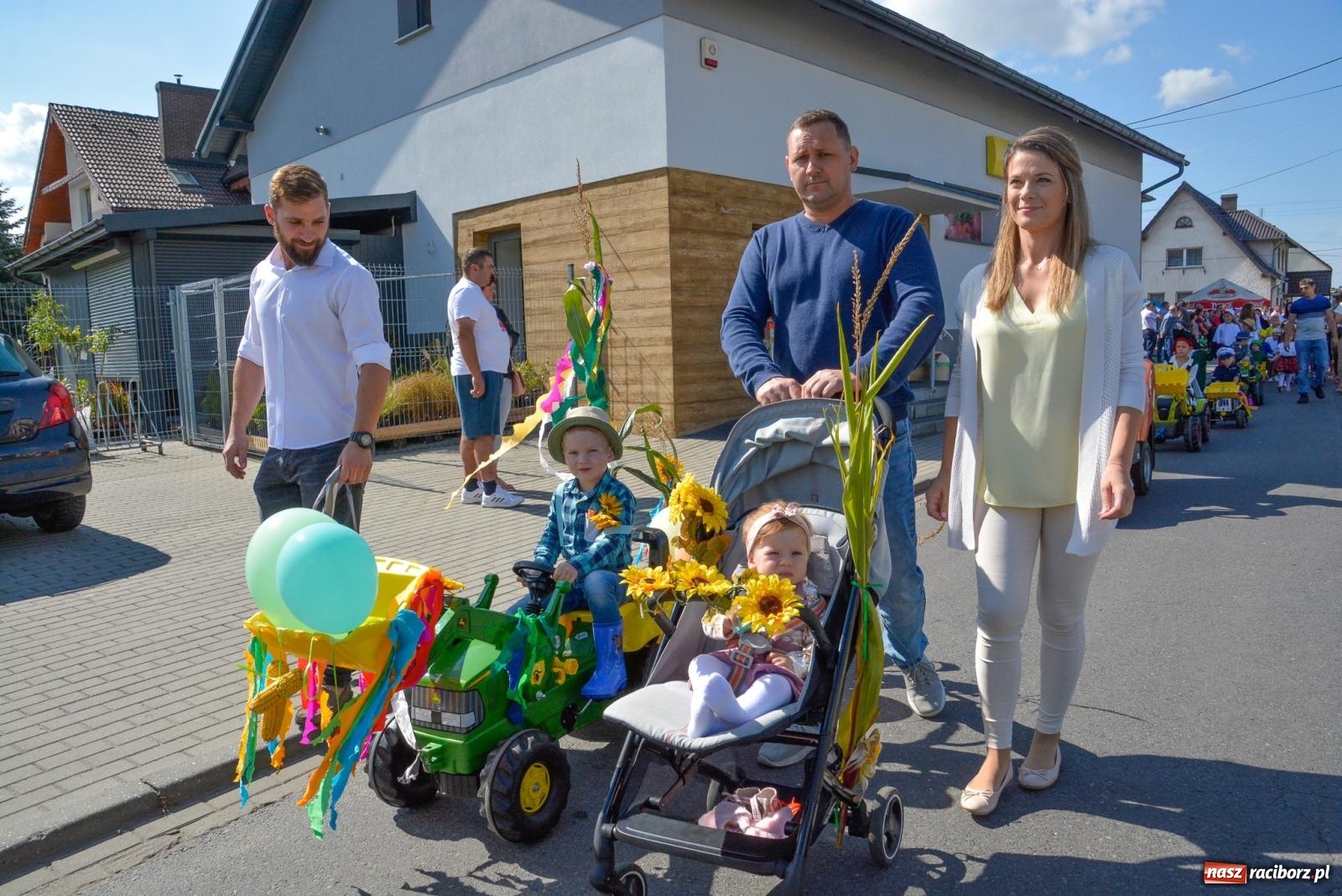 Zdjęcie w galerii na portalu naszraciborz.pl: Jedna parafia, dwa sołectwa. Dożynki w Owsiszczach [FOTO i WIDEO] wiadomości z regionu