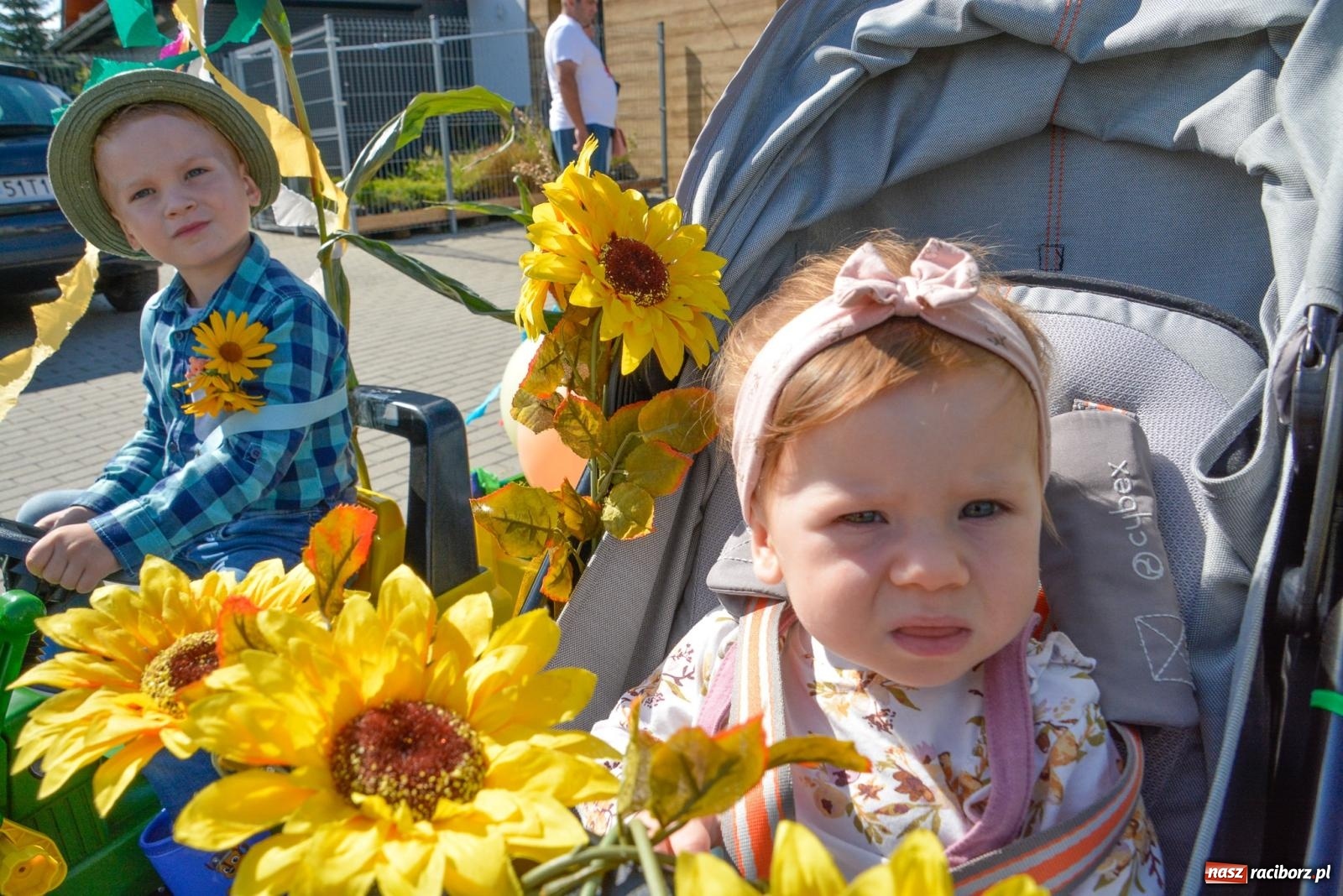 Zdjęcie w galerii na portalu naszraciborz.pl: Jedna parafia, dwa sołectwa. Dożynki w Owsiszczach [FOTO i WIDEO] wiadomości z regionu