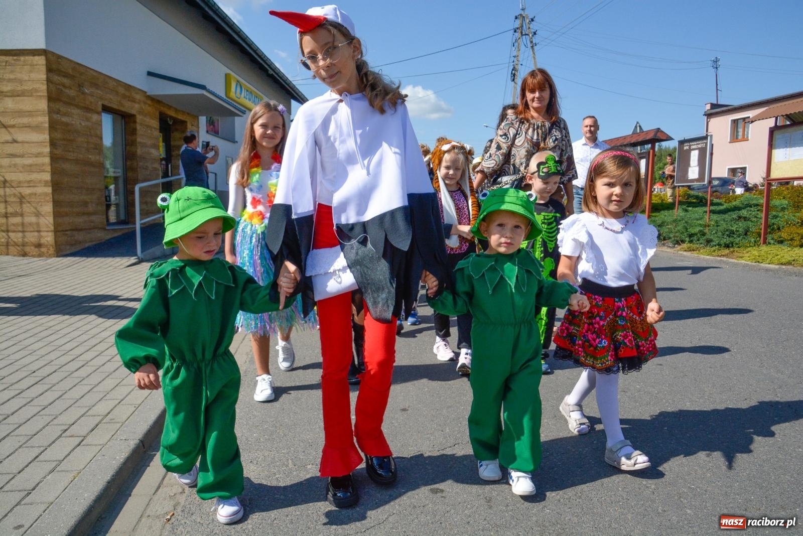 Zdjęcie w galerii na portalu naszraciborz.pl: Jedna parafia, dwa sołectwa. Dożynki w Owsiszczach [FOTO i WIDEO] wiadomości z regionu