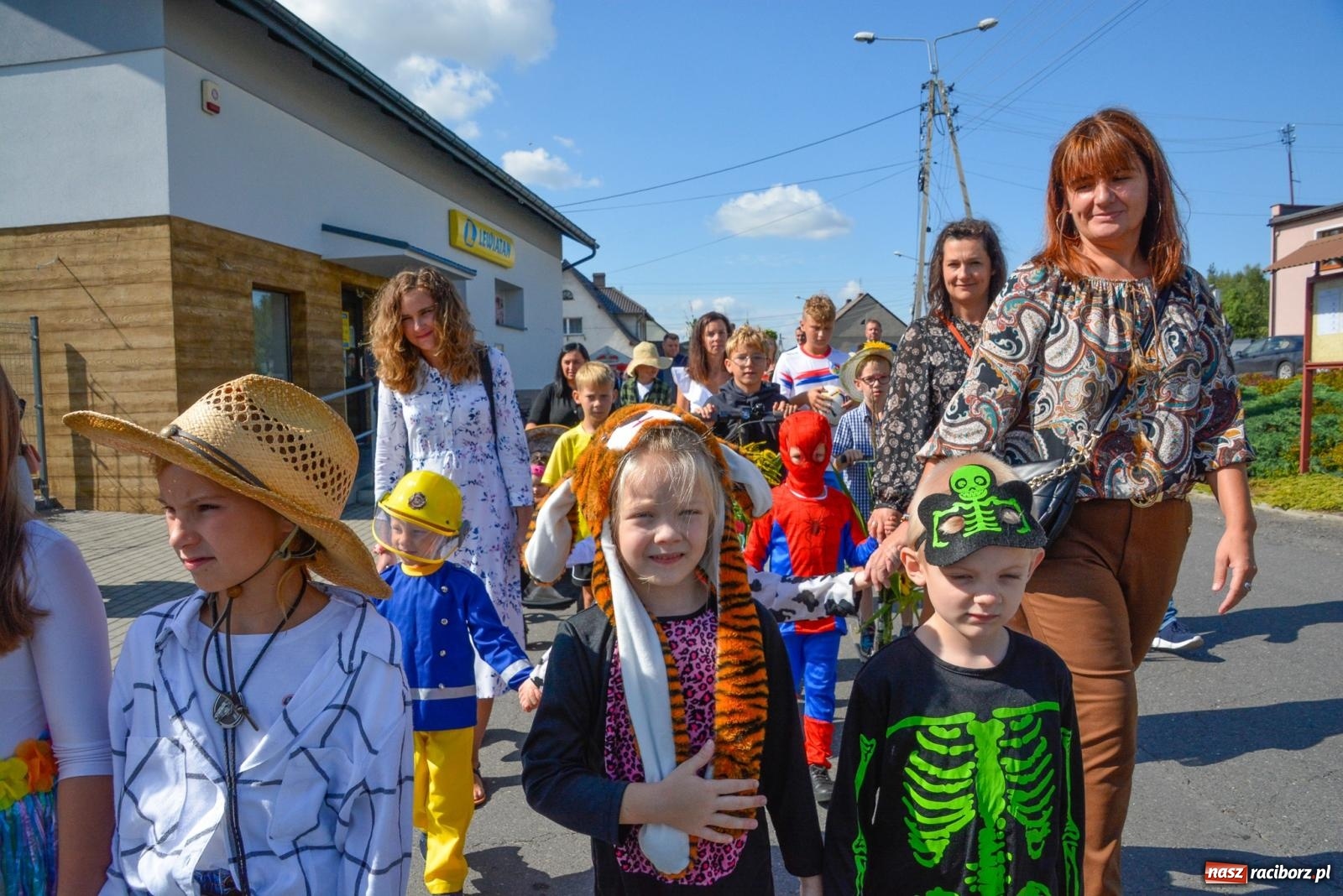 Zdjęcie w galerii na portalu naszraciborz.pl: Jedna parafia, dwa sołectwa. Dożynki w Owsiszczach [FOTO i WIDEO] wiadomości z regionu