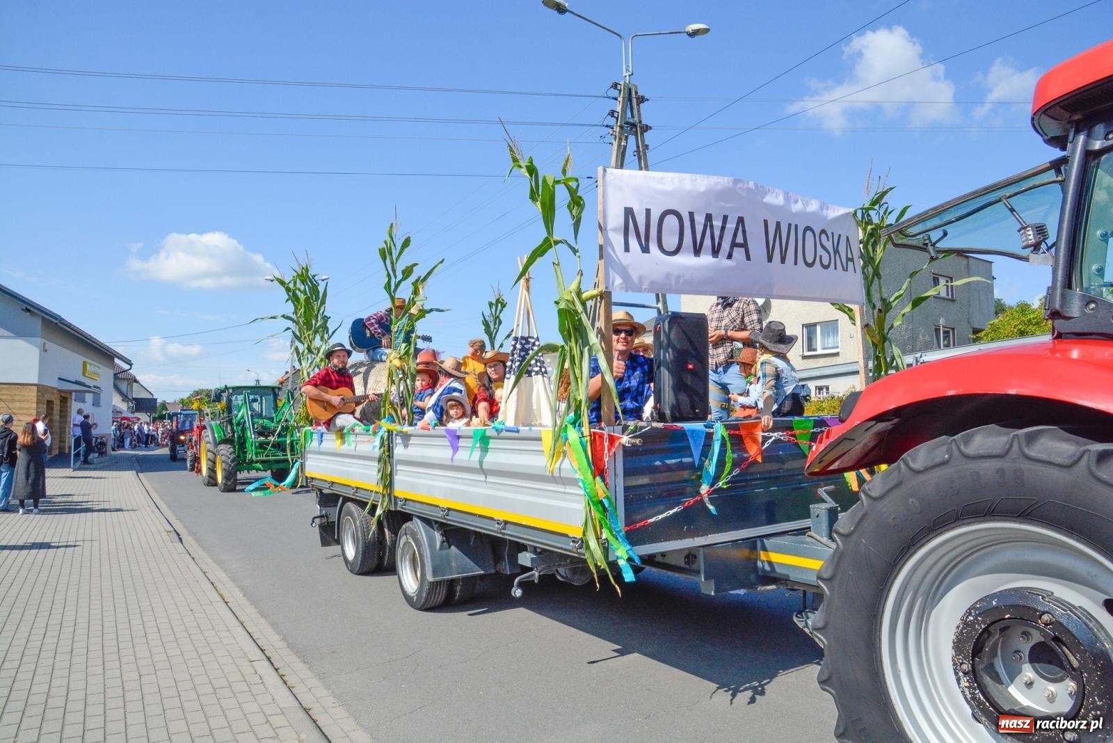 Zdjęcie w galerii na portalu naszraciborz.pl: Jedna parafia, dwa sołectwa. Dożynki w Owsiszczach [FOTO i WIDEO] wiadomości z regionu