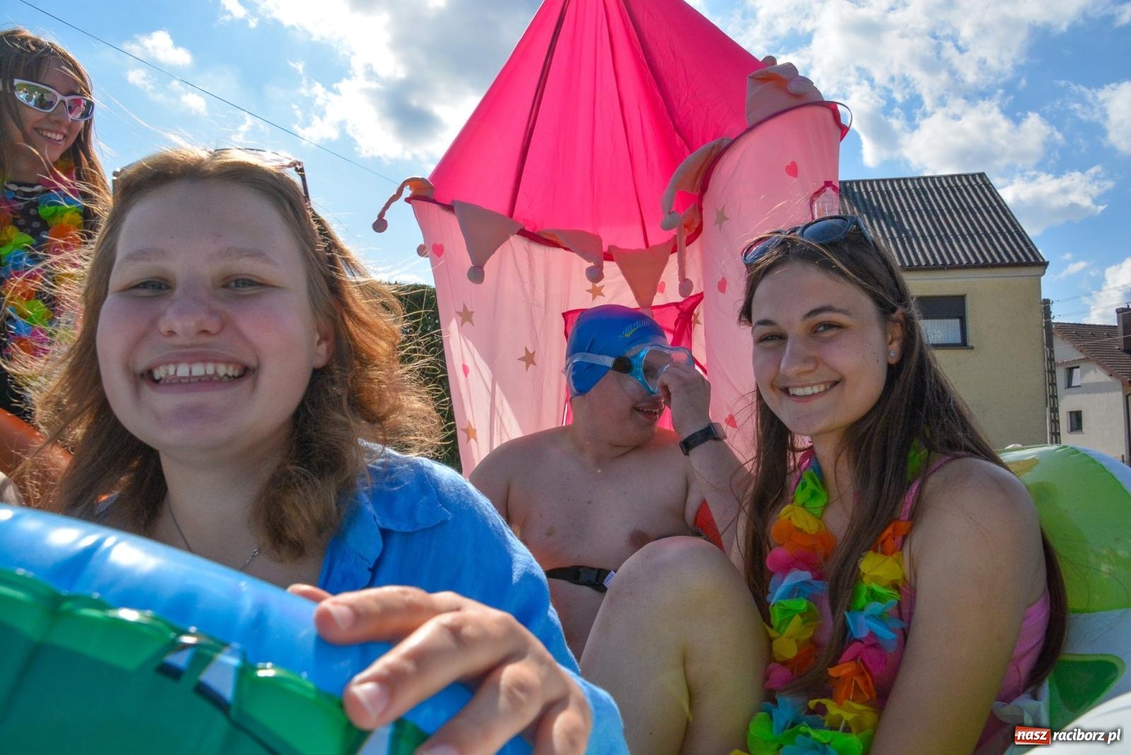 Zdjęcie w galerii na portalu naszraciborz.pl: Jedna parafia, dwa sołectwa. Dożynki w Owsiszczach [FOTO i WIDEO] wiadomości z regionu