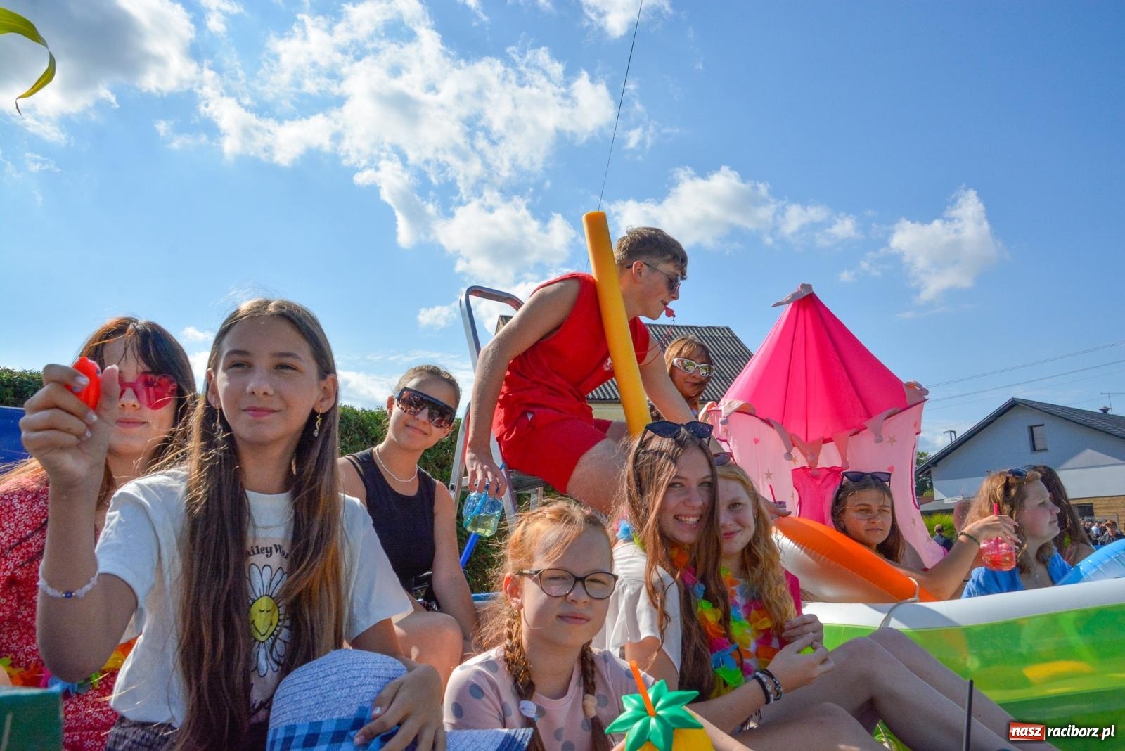 Zdjęcie w galerii na portalu naszraciborz.pl: Jedna parafia, dwa sołectwa. Dożynki w Owsiszczach [FOTO i WIDEO] wiadomości z regionu