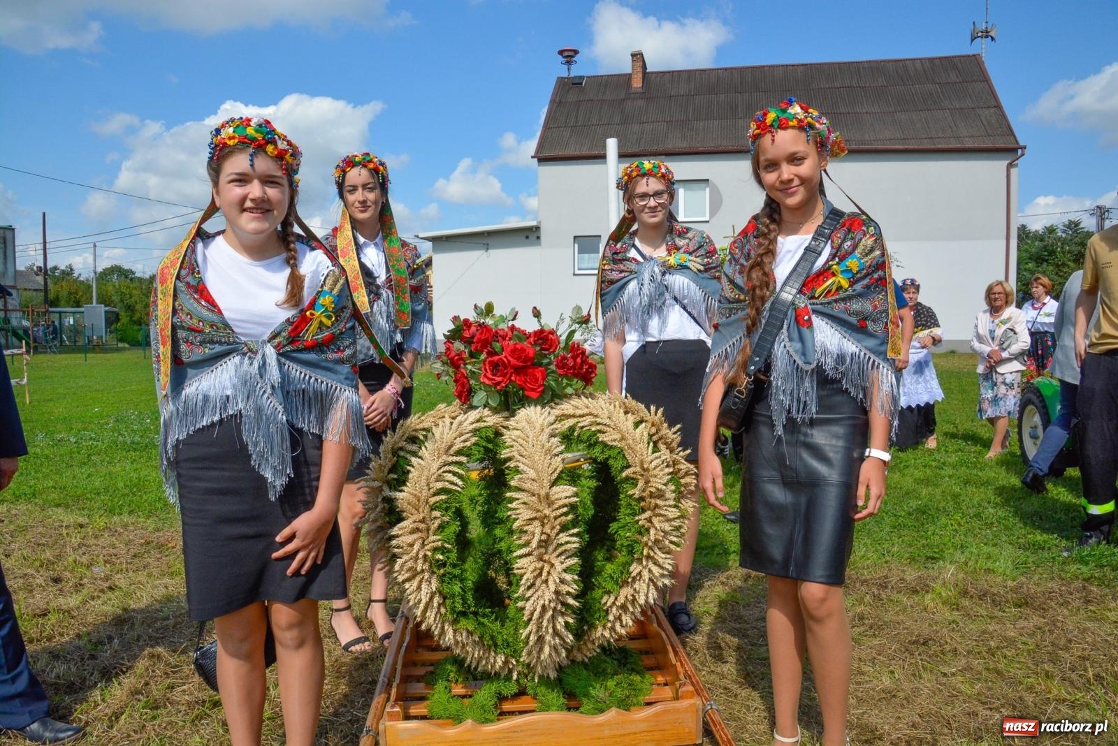 Zdjęcie w galerii na portalu naszraciborz.pl: Z Cyprzanowa do Pietrowic Wielkich. Dożynki gminne 2023 [FOTO i WIDEO] wiadomości z regionu