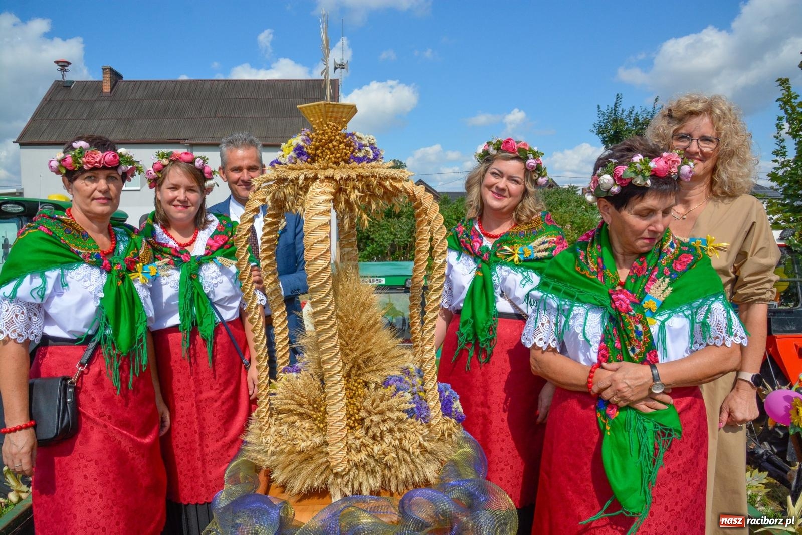 Zdjęcie w galerii na portalu naszraciborz.pl: Z Cyprzanowa do Pietrowic Wielkich. Dożynki gminne 2023 [FOTO i WIDEO] wiadomości z regionu