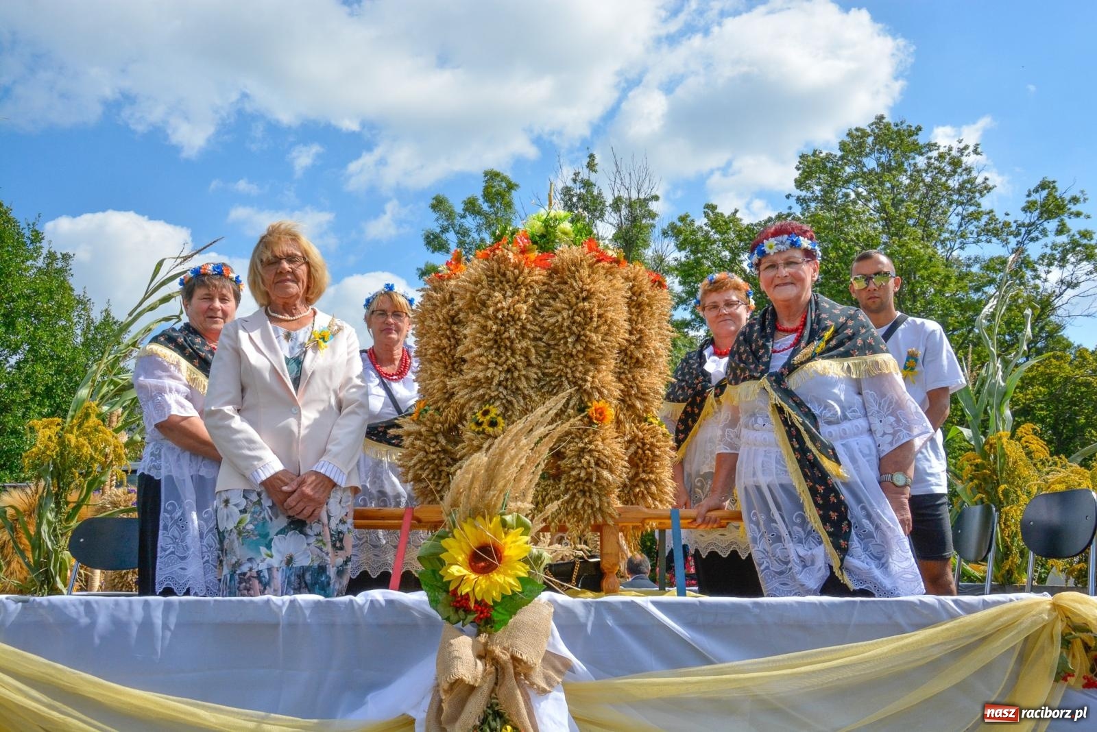 Zdjęcie w galerii na portalu naszraciborz.pl: Z Cyprzanowa do Pietrowic Wielkich. Dożynki gminne 2023 [FOTO i WIDEO] wiadomości z regionu