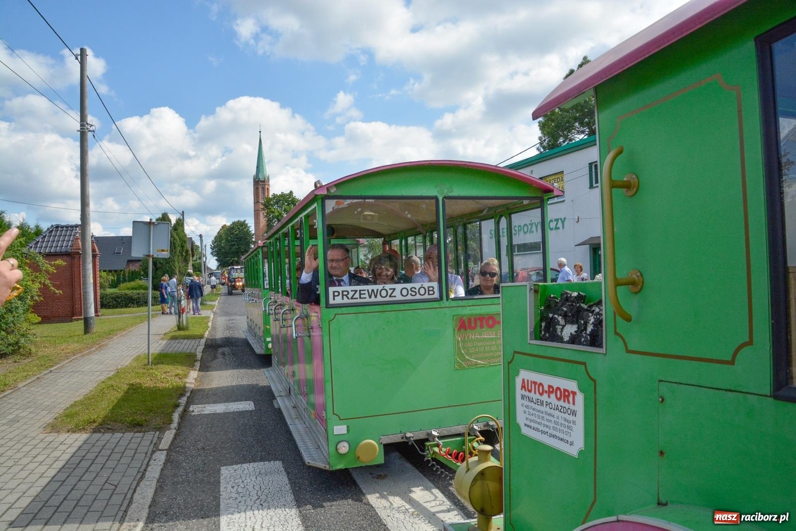 Zdjęcie w galerii na portalu naszraciborz.pl: Z Cyprzanowa do Pietrowic Wielkich. Dożynki gminne 2023 [FOTO i WIDEO] wiadomości z regionu