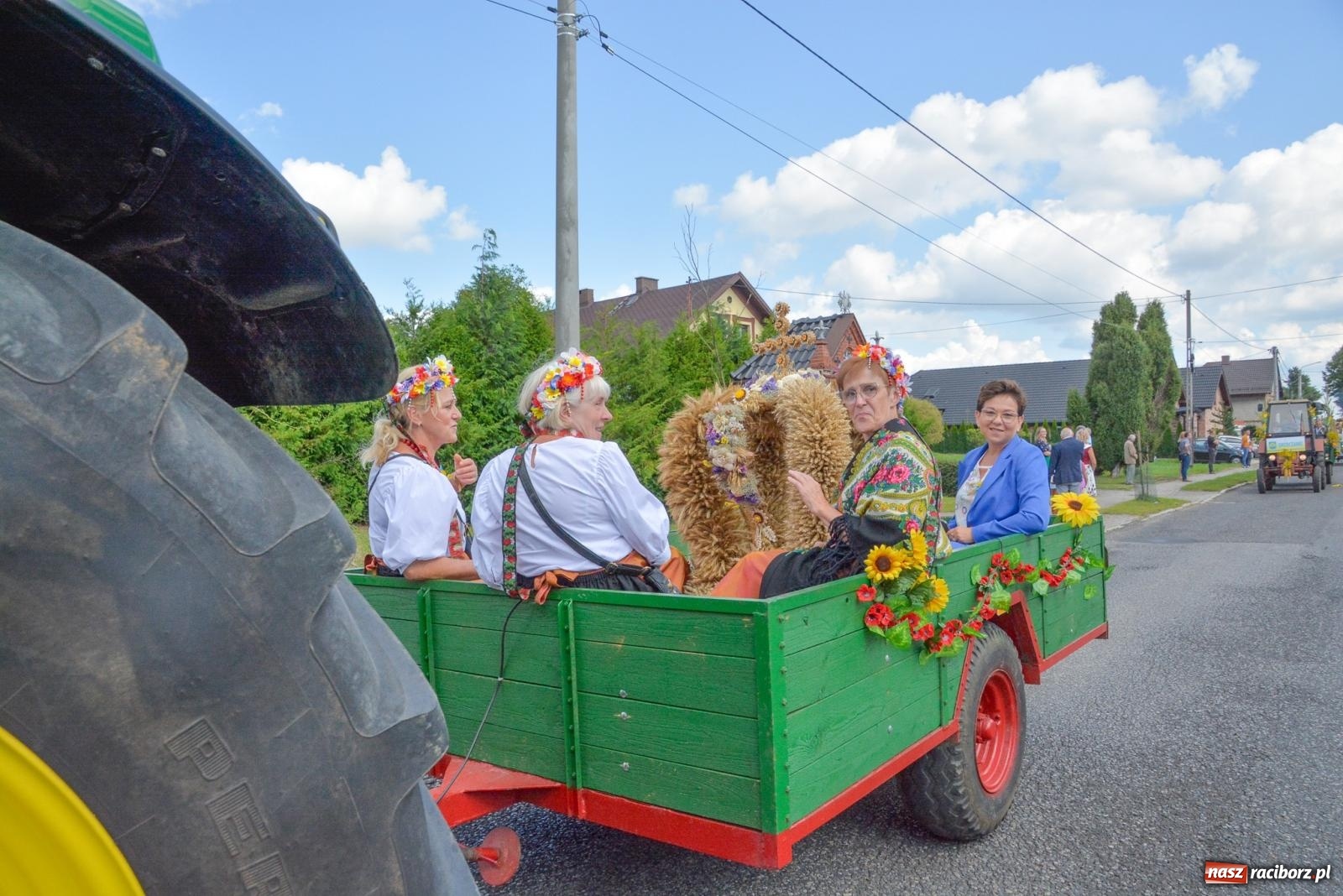 Zdjęcie w galerii na portalu naszraciborz.pl: Z Cyprzanowa do Pietrowic Wielkich. Dożynki gminne 2023 [FOTO i WIDEO] wiadomości z regionu