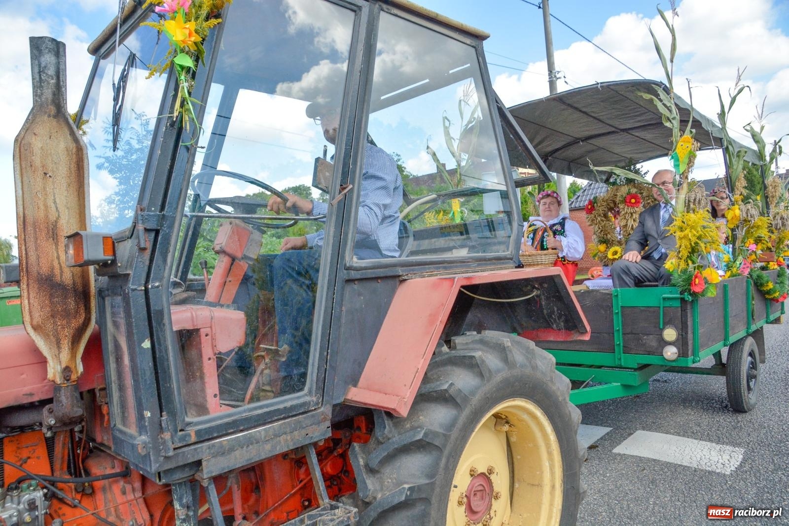 Zdjęcie w galerii na portalu naszraciborz.pl: Z Cyprzanowa do Pietrowic Wielkich. Dożynki gminne 2023 [FOTO i WIDEO] wiadomości z regionu