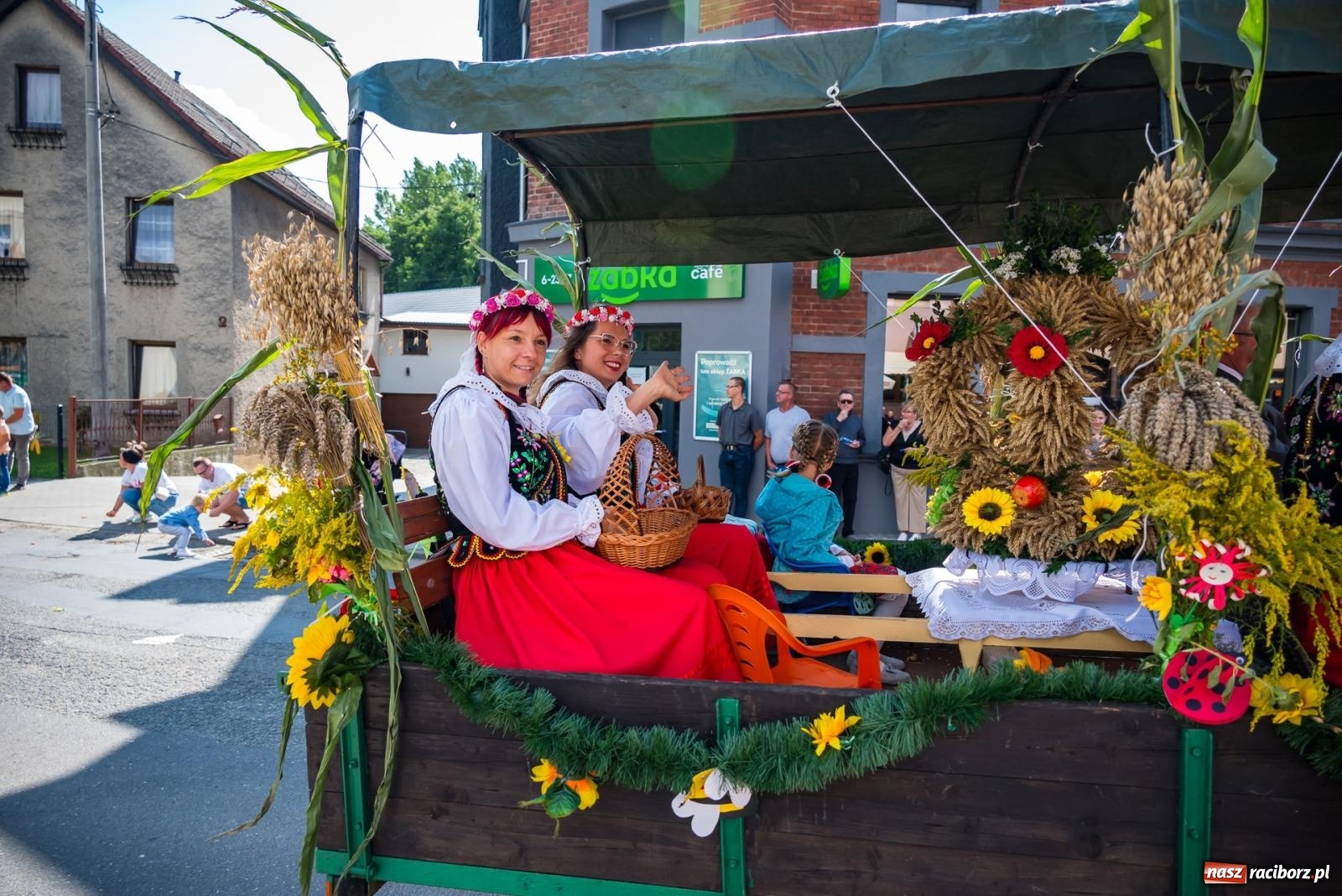 Zdjęcie w galerii na portalu naszraciborz.pl: Z Cyprzanowa do Pietrowic Wielkich. Dożynki gminne 2023 [FOTO i WIDEO] wiadomości z regionu