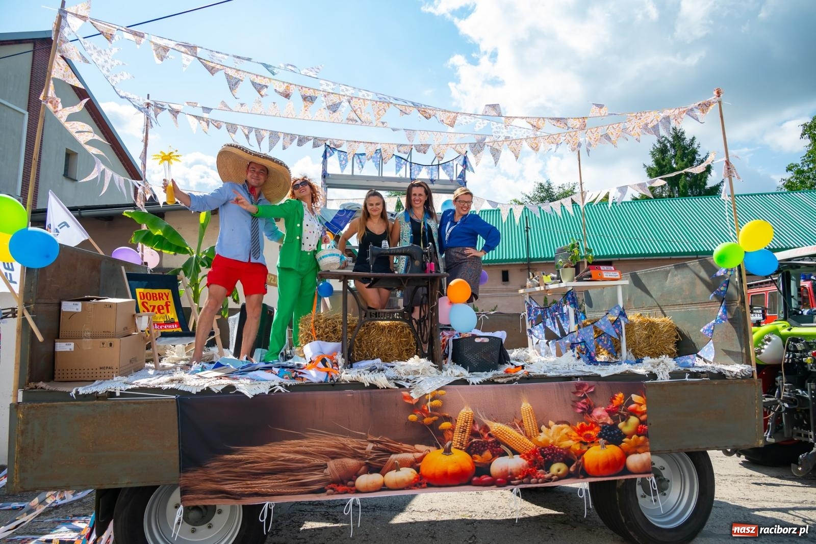Zdjęcie w galerii na portalu naszraciborz.pl: Z Cyprzanowa do Pietrowic Wielkich. Dożynki gminne 2023 [FOTO i WIDEO] wiadomości z regionu