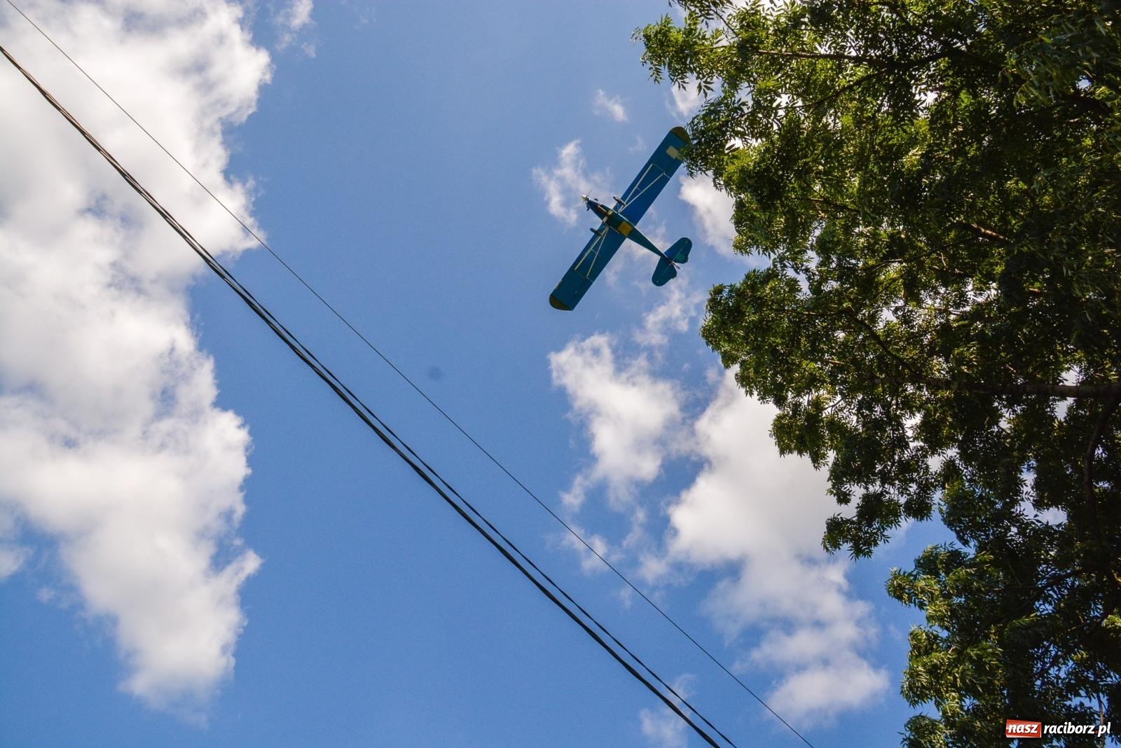 Zdjęcie w galerii na portalu naszraciborz.pl: Oldskul, mechanizacja i samolot. Dożynki w Rudyszwałdzie [FOTO i WIDEO] wiadomości z regionu