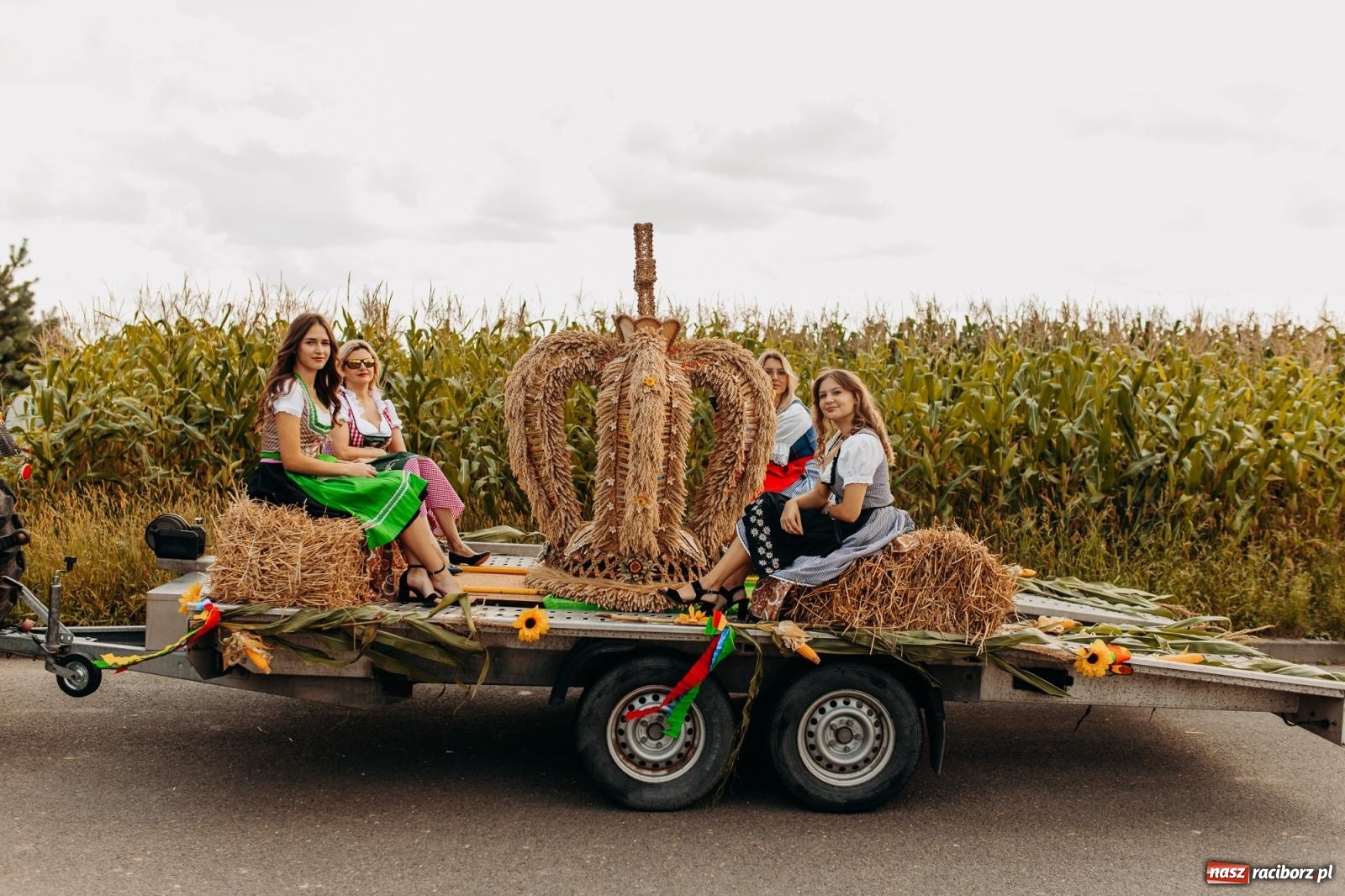 Zdjęcie w galerii na portalu naszraciborz.pl: Rolnik szuka żony, bo zebrał dobre plony. Dożynki w Sudole [FOTO i WIDEO] wiadomości z regionu