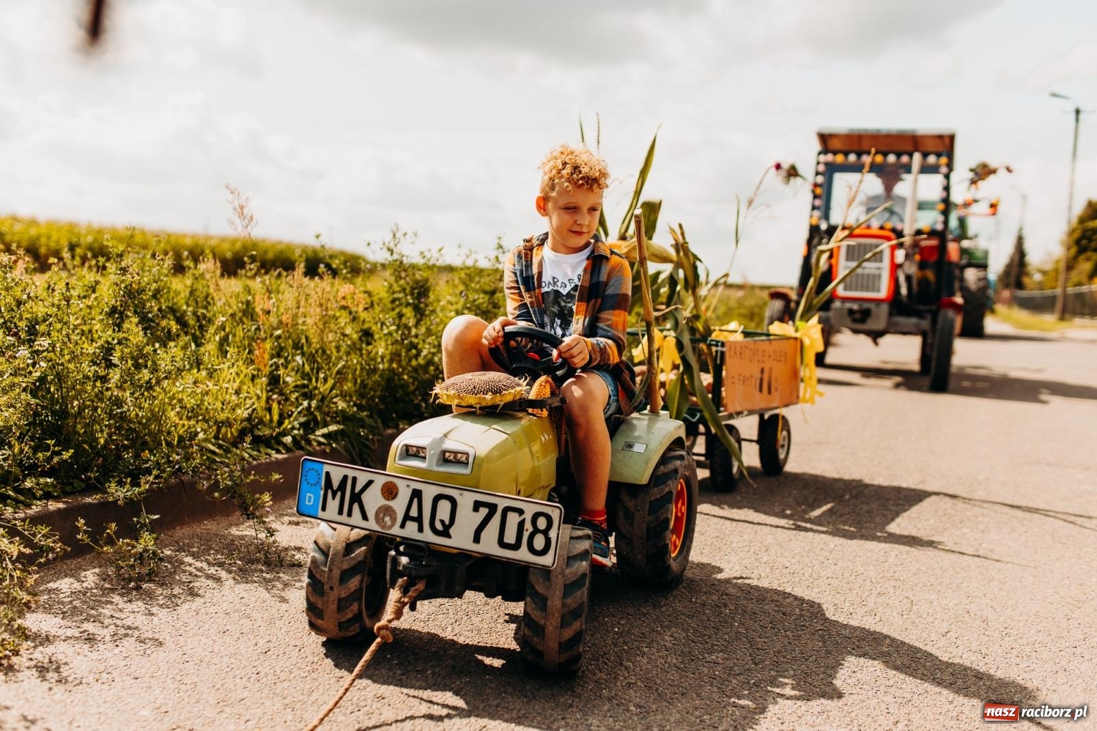 Zdjęcie w galerii na portalu naszraciborz.pl: Rolnik szuka żony, bo zebrał dobre plony. Dożynki w Sudole [FOTO i WIDEO] wiadomości z regionu