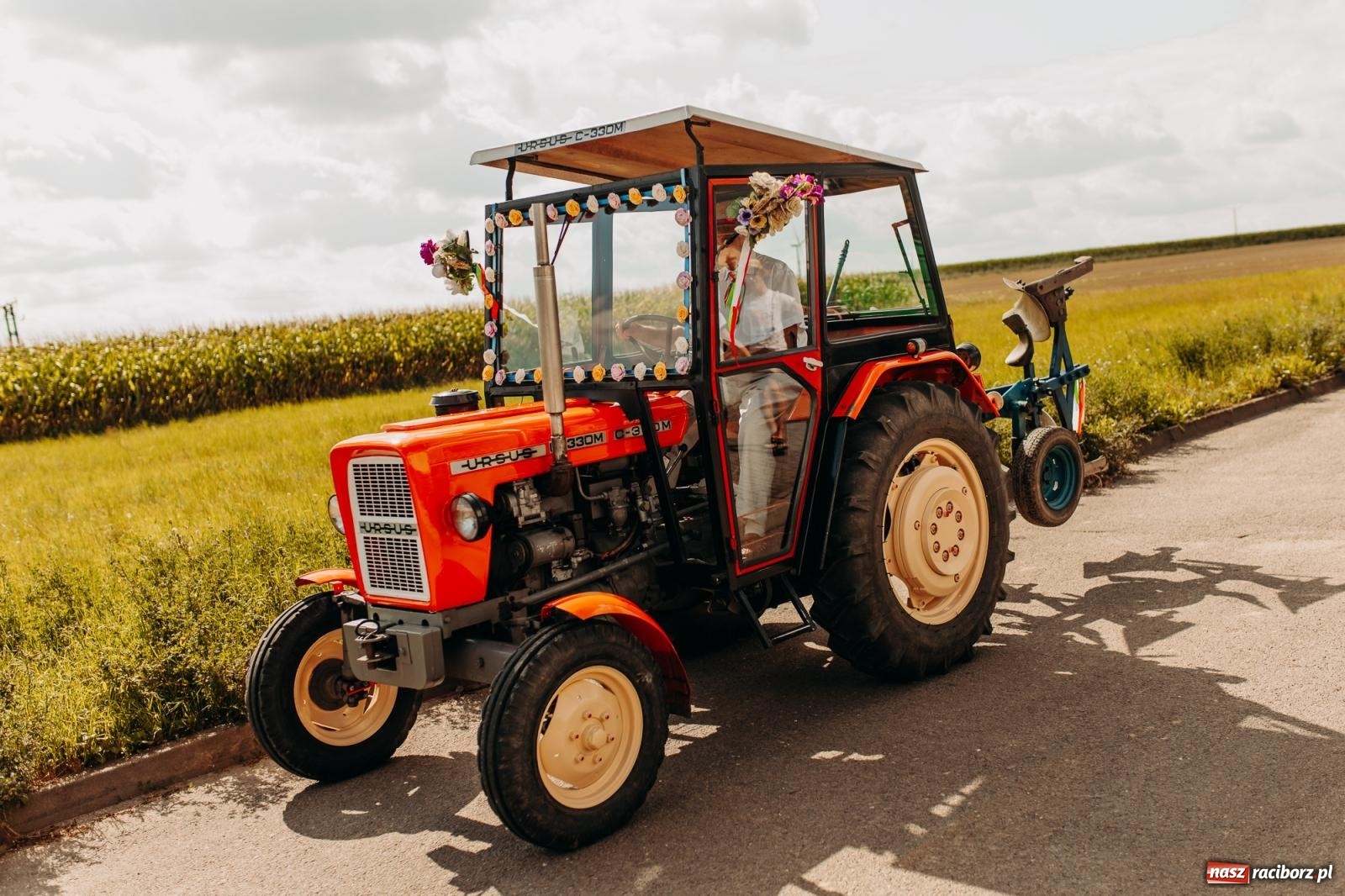 Zdjęcie w galerii na portalu naszraciborz.pl: Rolnik szuka żony, bo zebrał dobre plony. Dożynki w Sudole [FOTO i WIDEO] wiadomości z regionu