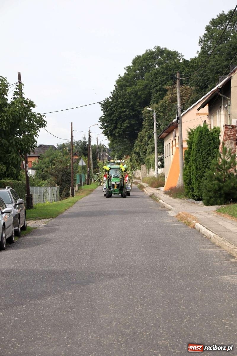 Zdjęcie w galerii na portalu naszraciborz.pl: Błażejowice gospodarzem dożynek w parafii Sławików [FOTO] wiadomości z regionu