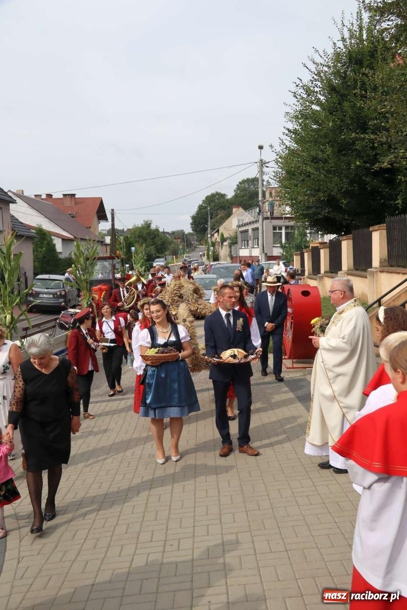 Zdjęcie w galerii na portalu naszraciborz.pl: Błażejowice gospodarzem dożynek w parafii Sławików [FOTO] wiadomości z regionu