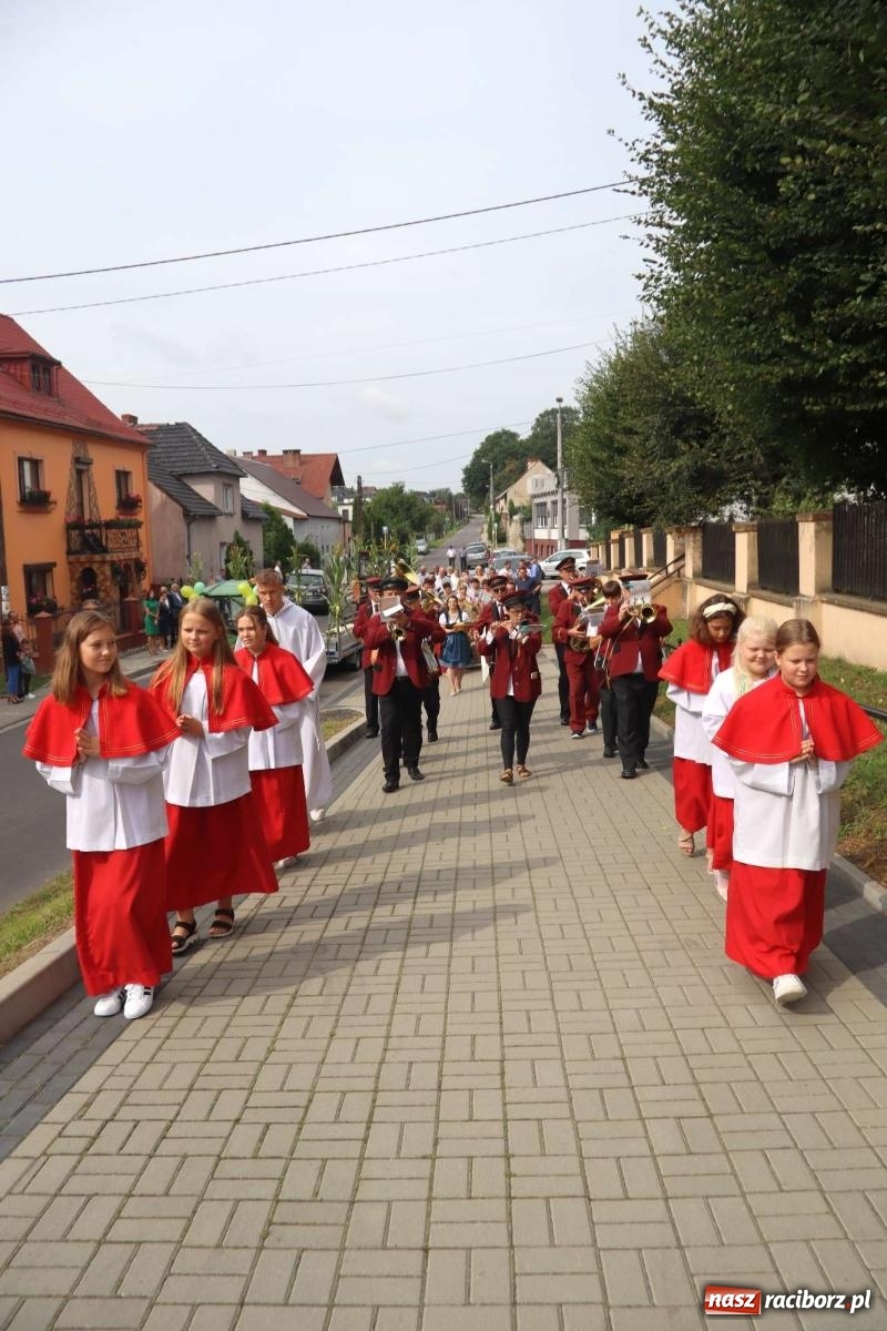 Zdjęcie w galerii na portalu naszraciborz.pl: Błażejowice gospodarzem dożynek w parafii Sławików [FOTO] wiadomości z regionu