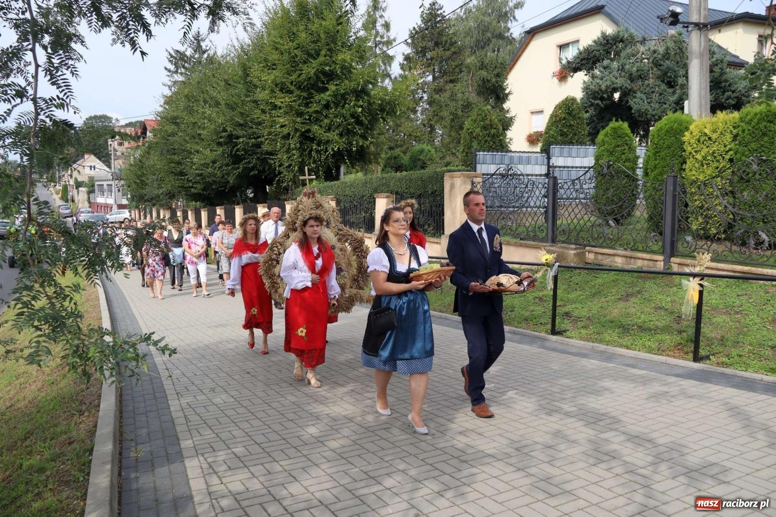 Zdjęcie w galerii na portalu naszraciborz.pl: Błażejowice gospodarzem dożynek w parafii Sławików [FOTO] wiadomości z regionu